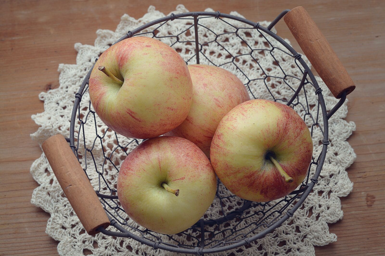 Nikon D7100 sample photo. Apple, basket, harvest photography