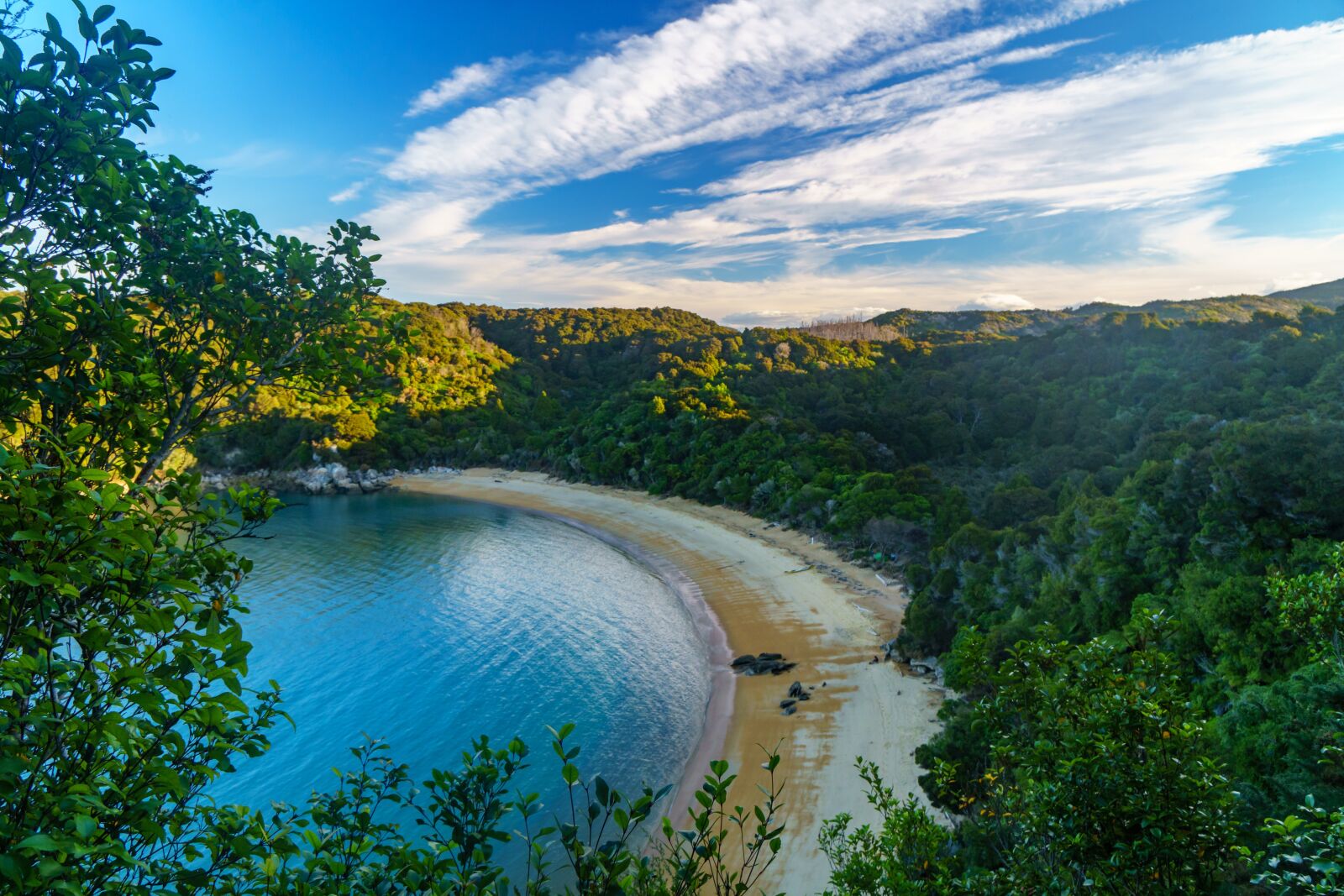 Sony a6500 + Sony Vario-Tessar T* E 16-70mm F4 ZA OSS sample photo. Abel tasman, threaten, bay photography