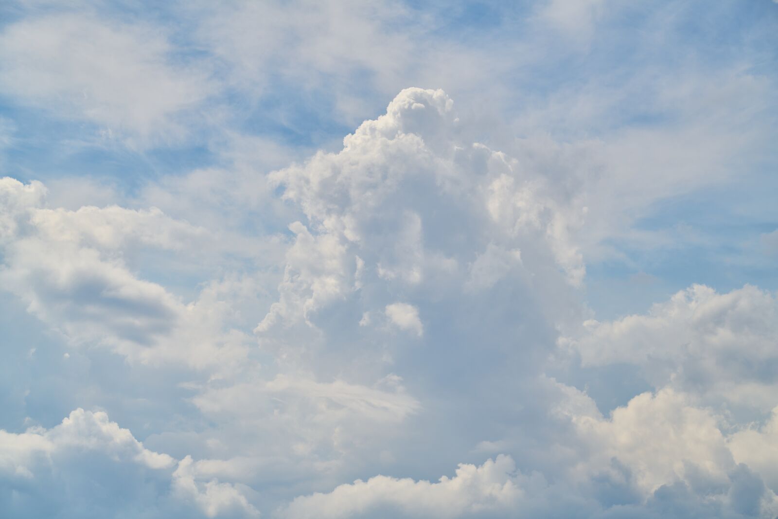 Sony FE 70-200mm F4 G OSS sample photo. Cloud, white, sky photography
