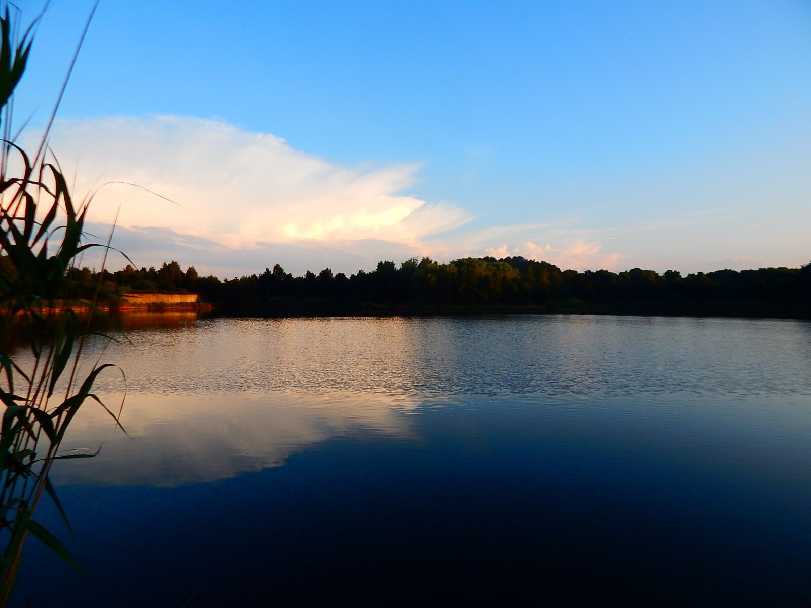 Nikon Coolpix L830 sample photo. Nature, water, cloud photography
