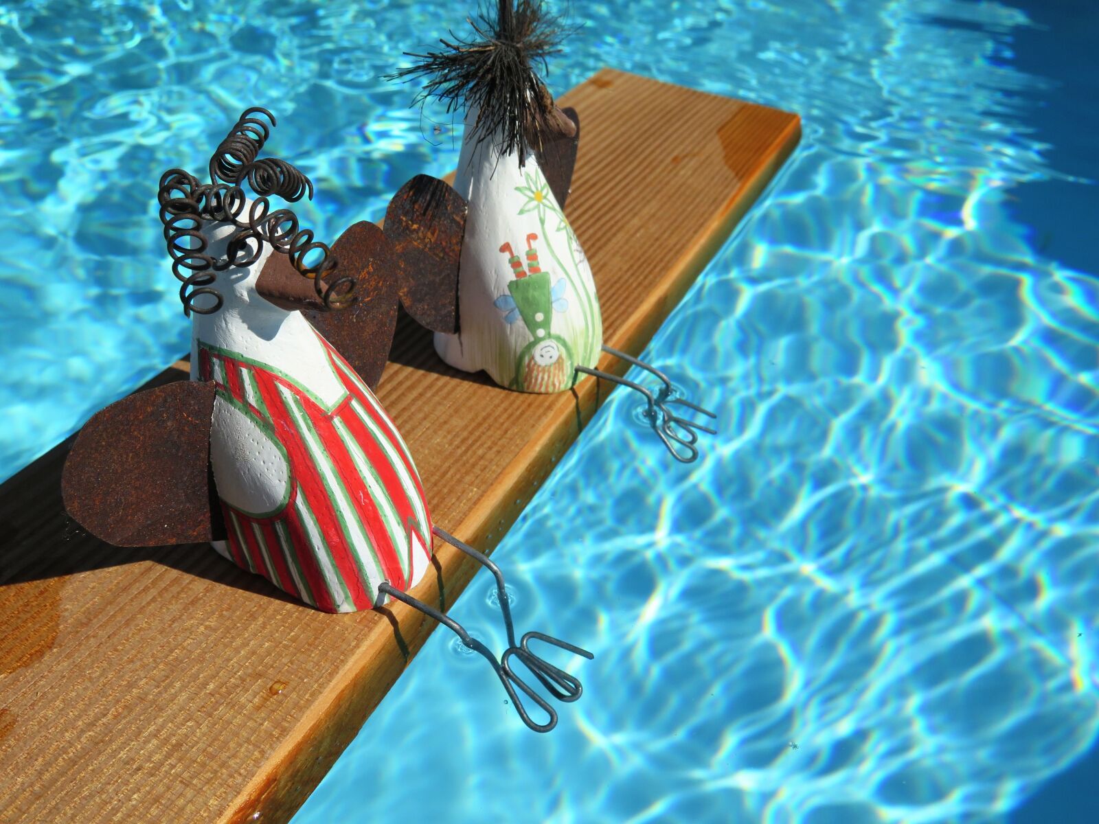 Canon PowerShot G16 sample photo. Swimming pool, toys, swim photography