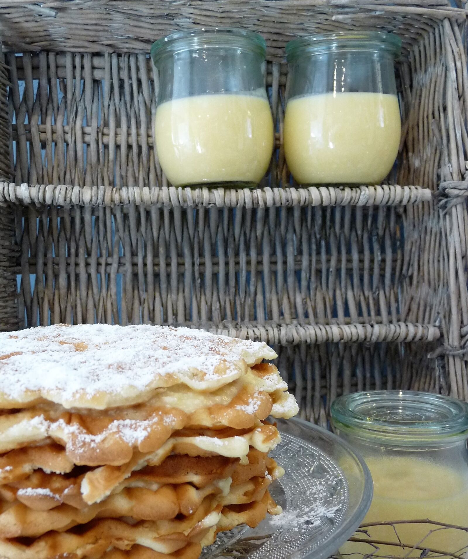 Panasonic Lumix DMC-FZ28 sample photo. Waffle cake, waffles, cafe photography