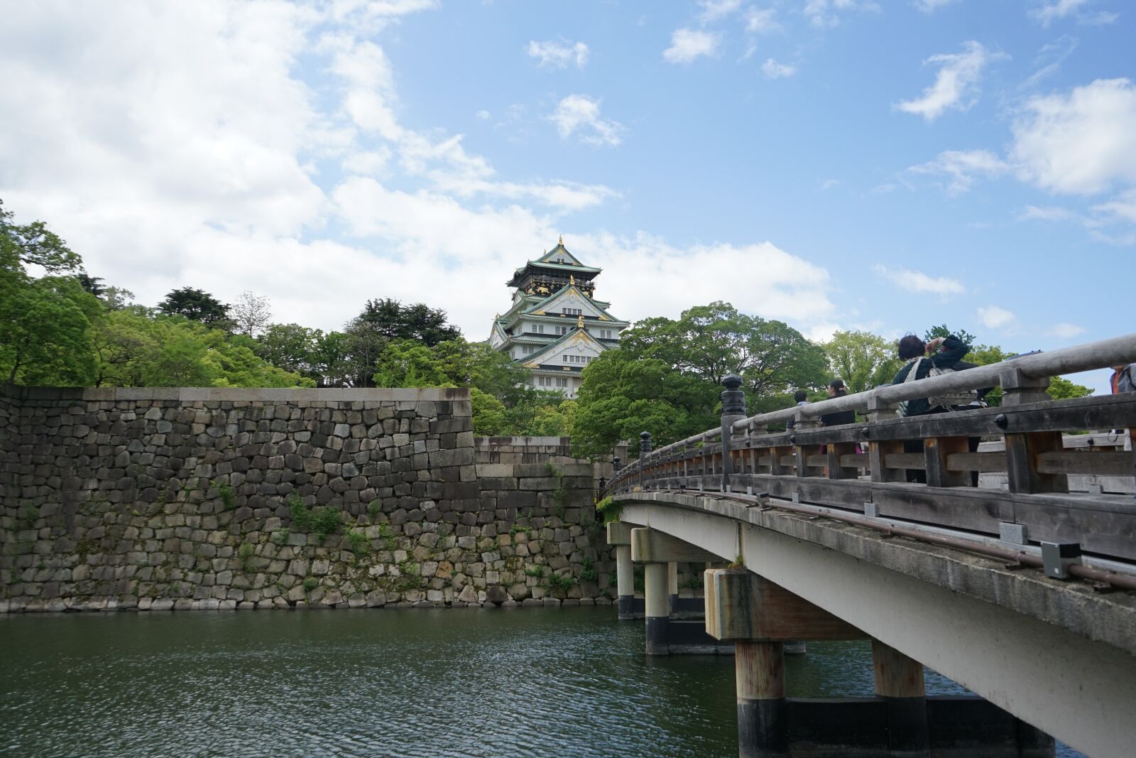 Sony a7 II + Sony FE 28-70mm F3.5-5.6 OSS sample photo. Castle tower, osaka castle photography