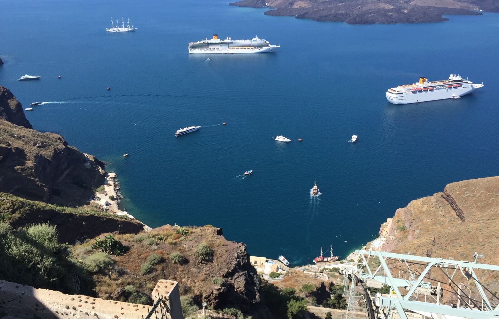 iPhone 6 Plus back camera 4.15mm f/2.2 sample photo. Greece, santorini, sky photography