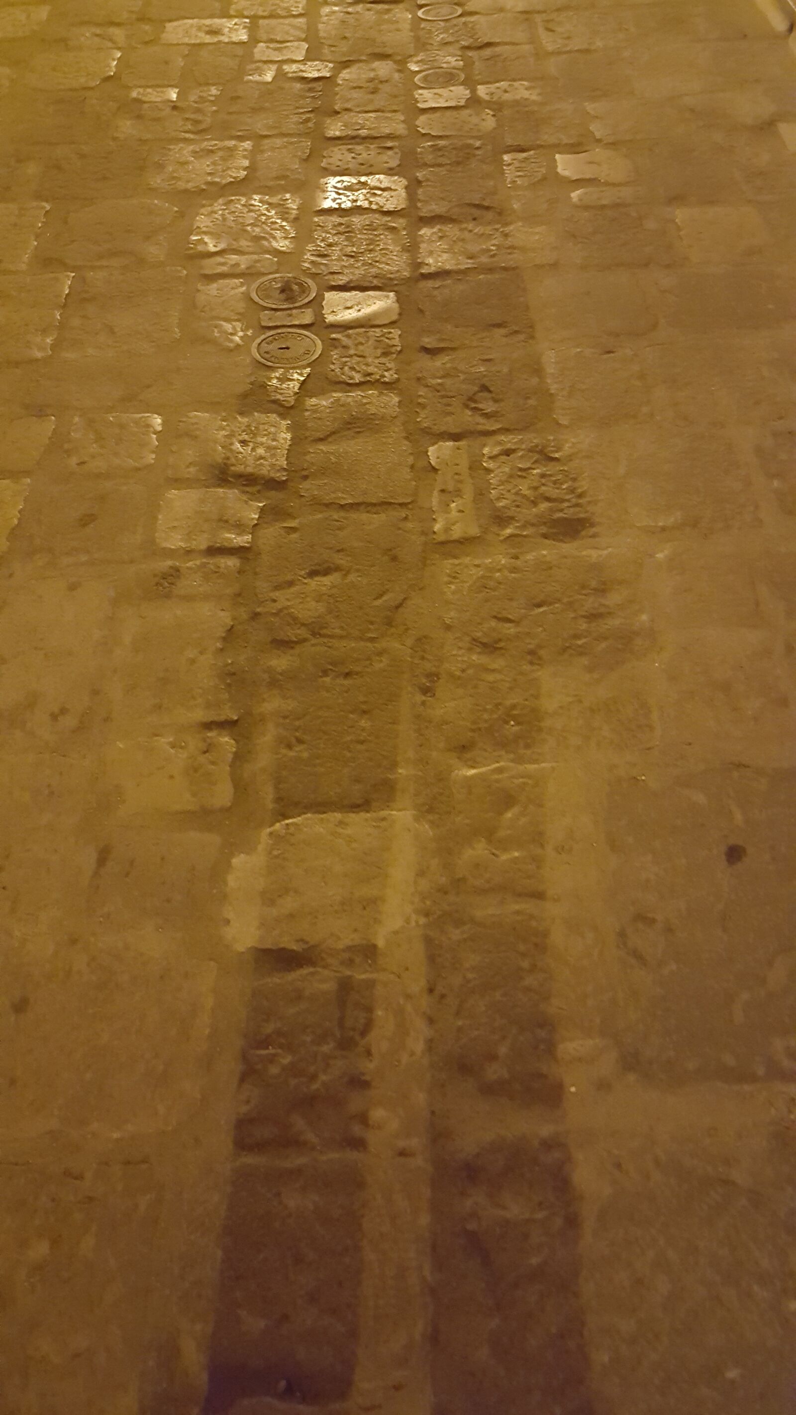 Samsung Galaxy S6 sample photo. Yellow, shadow, human photography