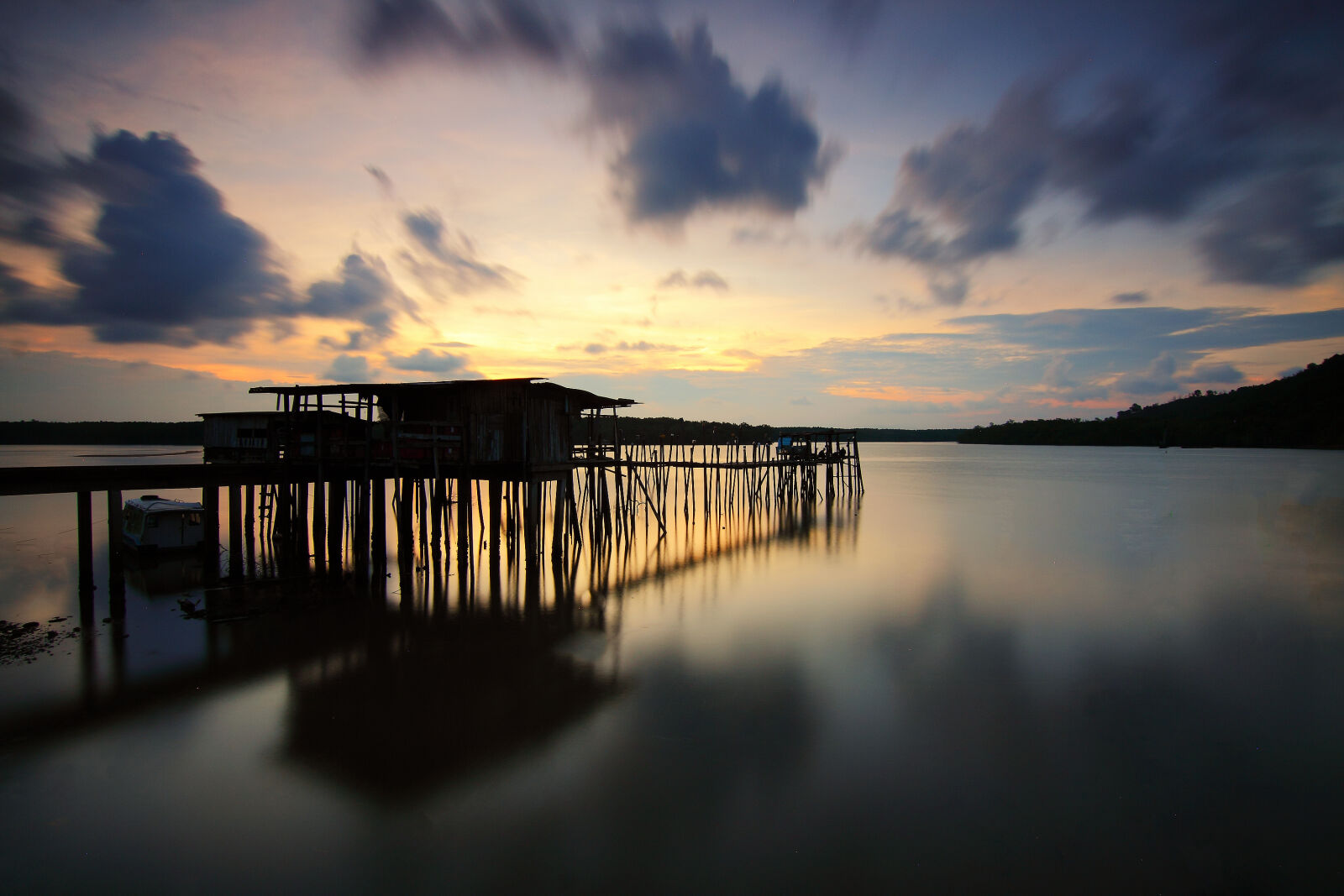 Canon EOS 50D sample photo. Silhouette, of, wooden, house photography
