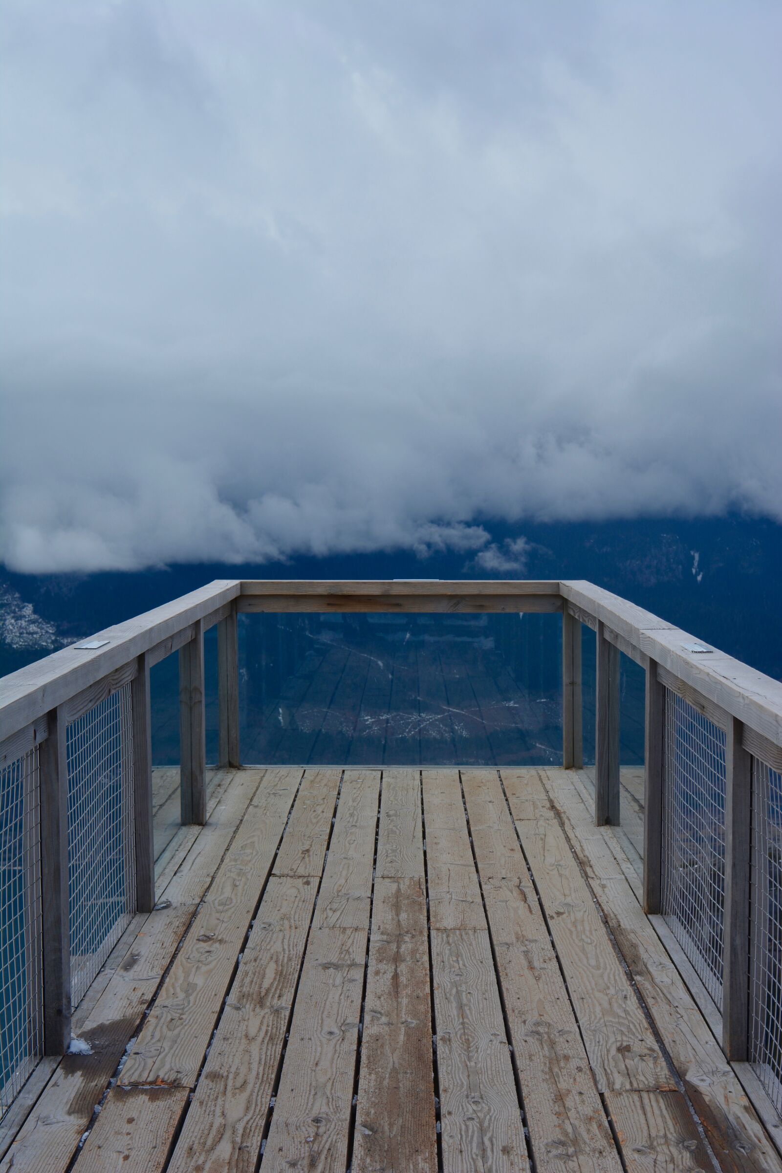 Nikon D5200 sample photo. Bridge, ledge, water photography