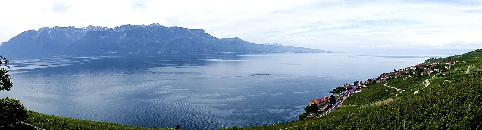 Sony Cyber-shot DSC-HX90V sample photo. Lake geneva, foresight, water photography