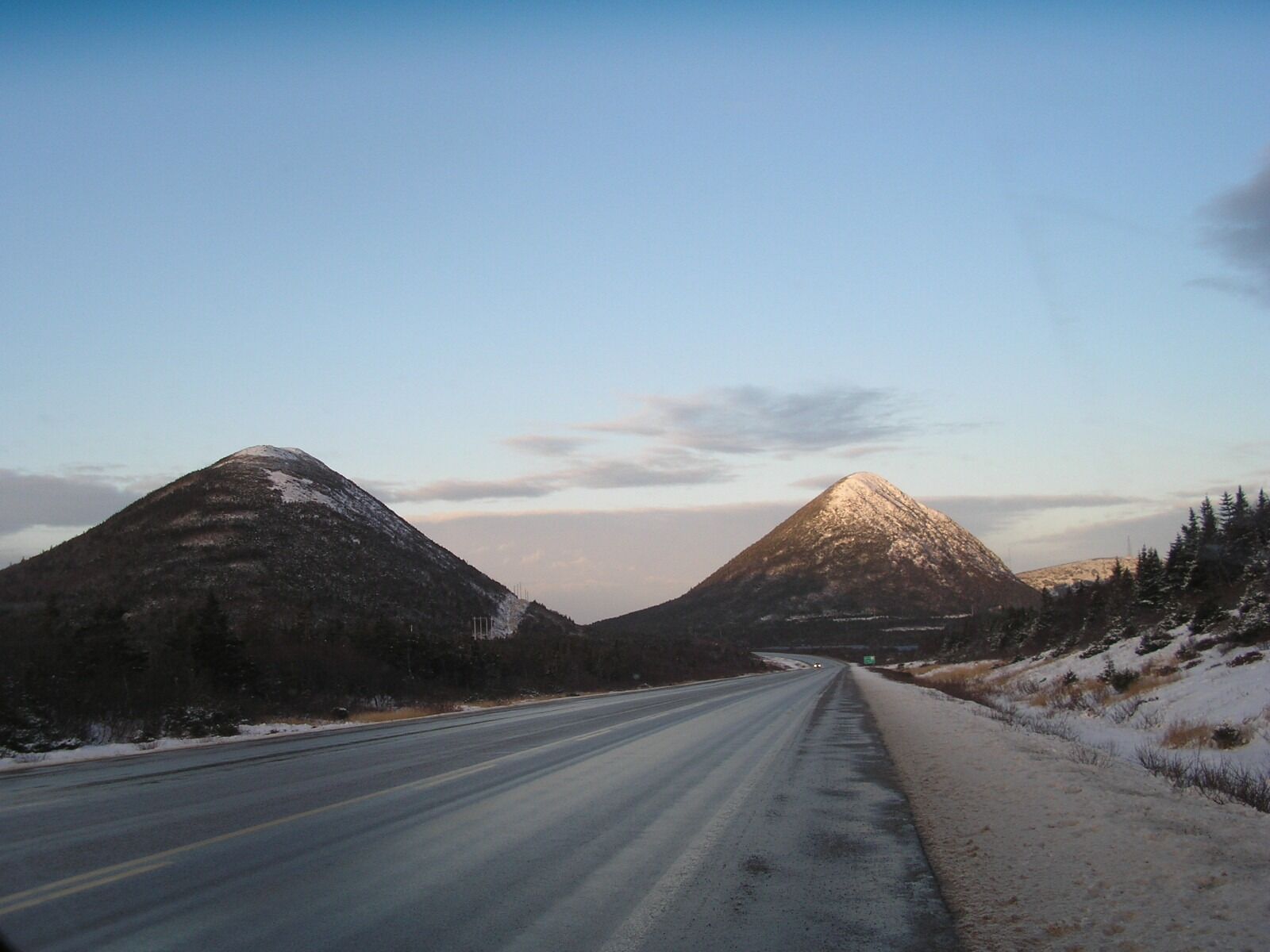 Olympus D555Z,C315Z sample photo. Mountain, hiking, high mountains photography