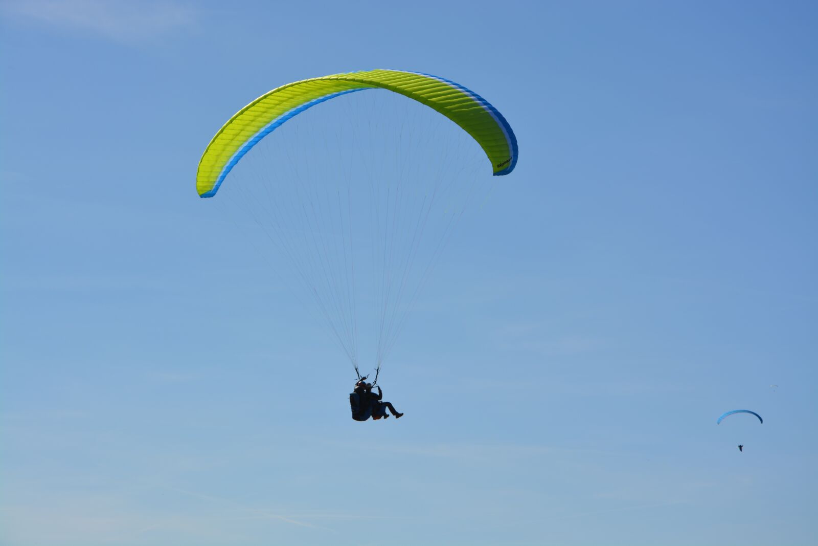 Nikon D5200 sample photo. Paragliding, blue sky, annecy photography