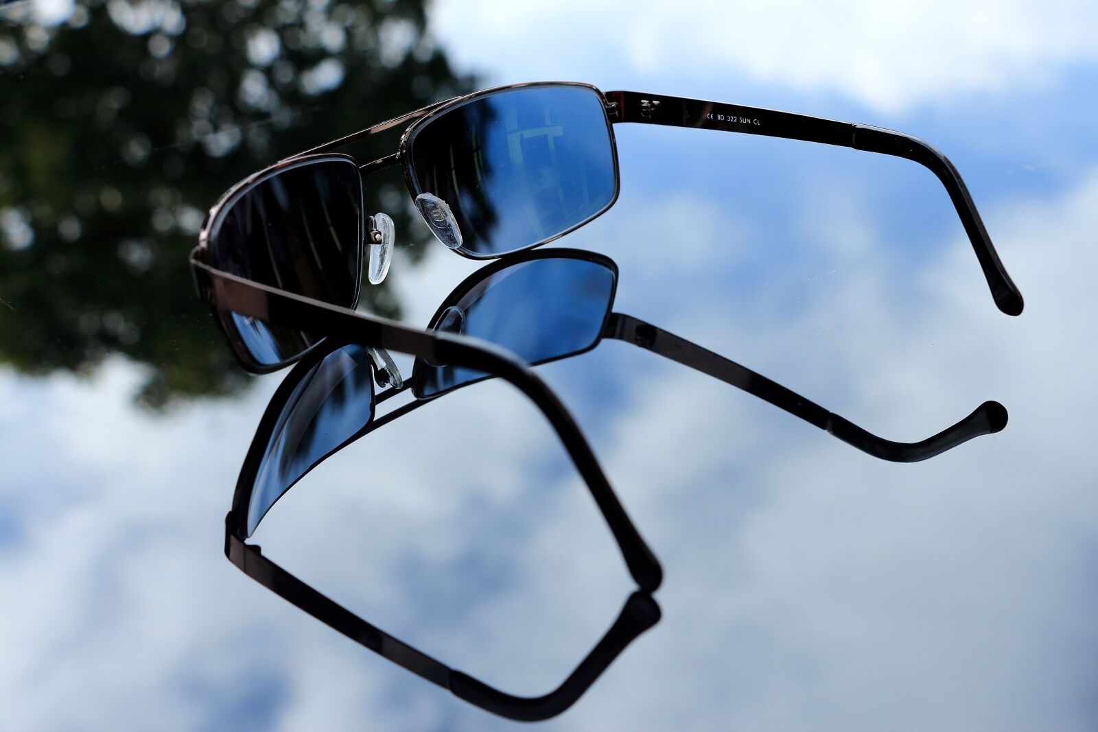 Canon EOS 700D (EOS Rebel T5i / EOS Kiss X7i) sample photo. Glasses, sunglasses, sun photography