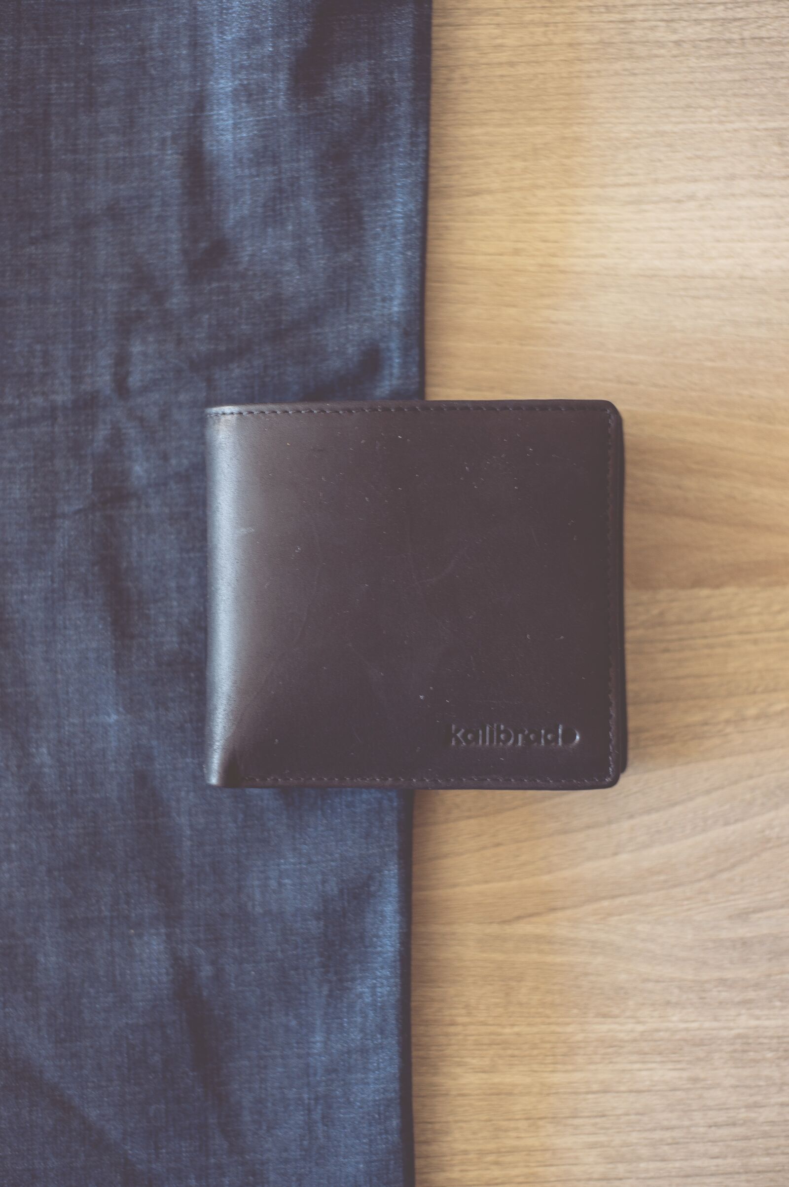Nikon D610 sample photo. Wallet, jeans, purse jeans photography
