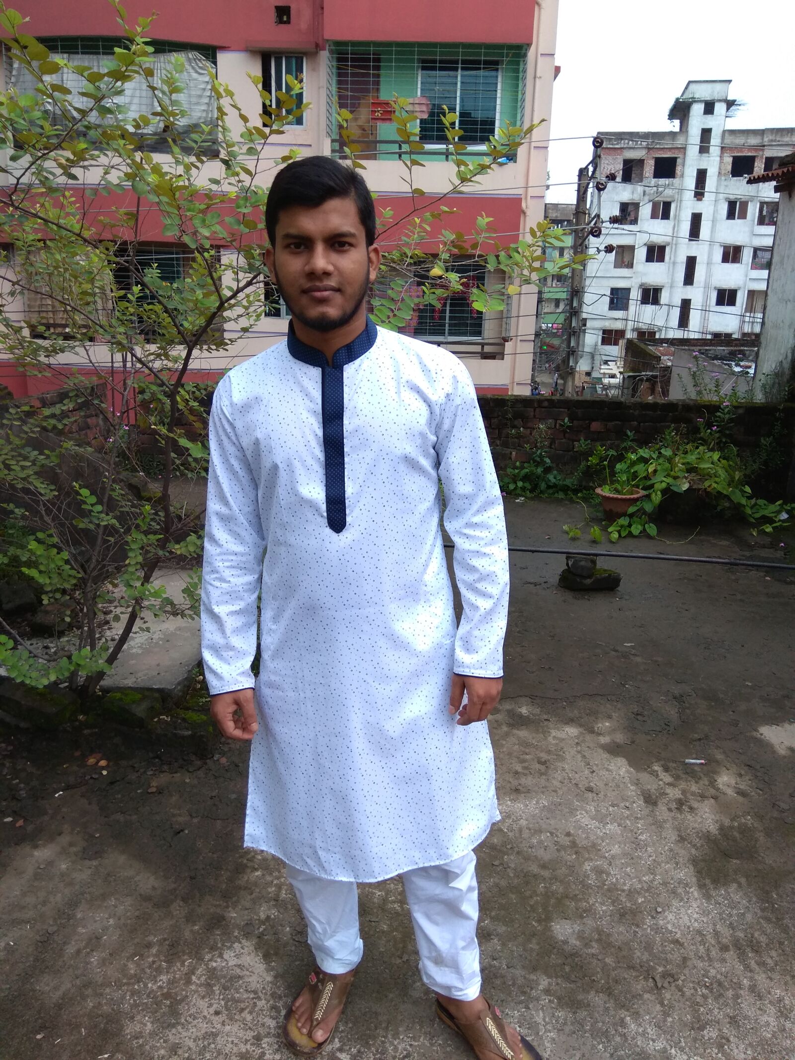 Xiaomi Redmi Note 4 sample photo. Panjabi, garden photography