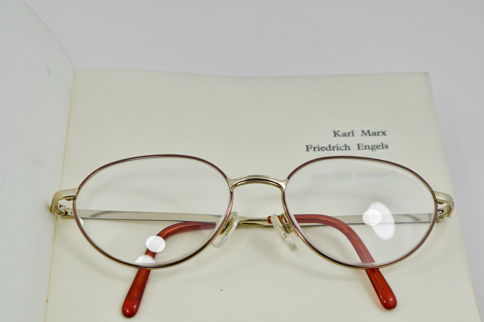 Nikon D5500 sample photo. Book, magnification, eyewear, eyeglasses photography