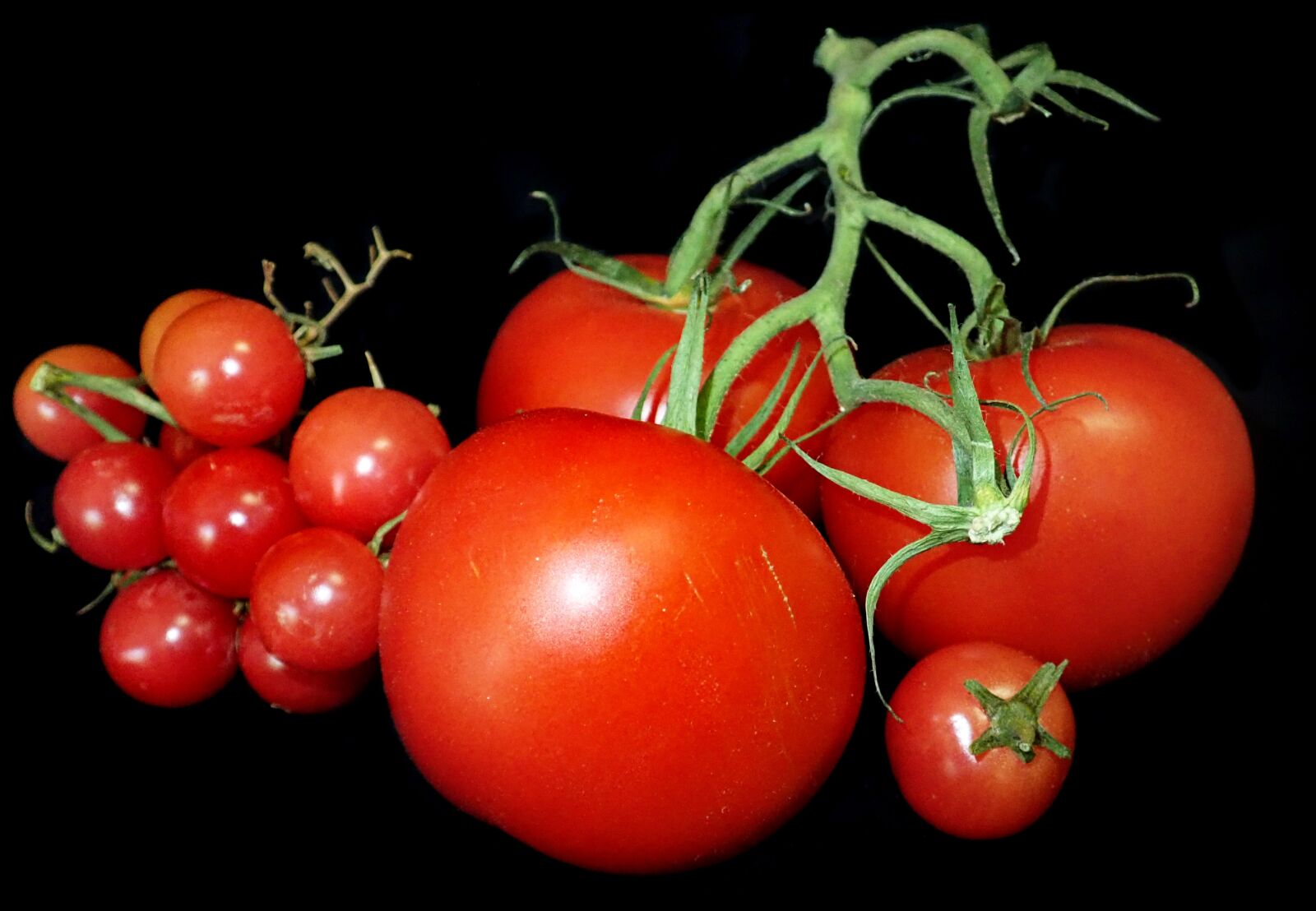Olympus TG-5 sample photo. Tomatoes, food, vegetables photography