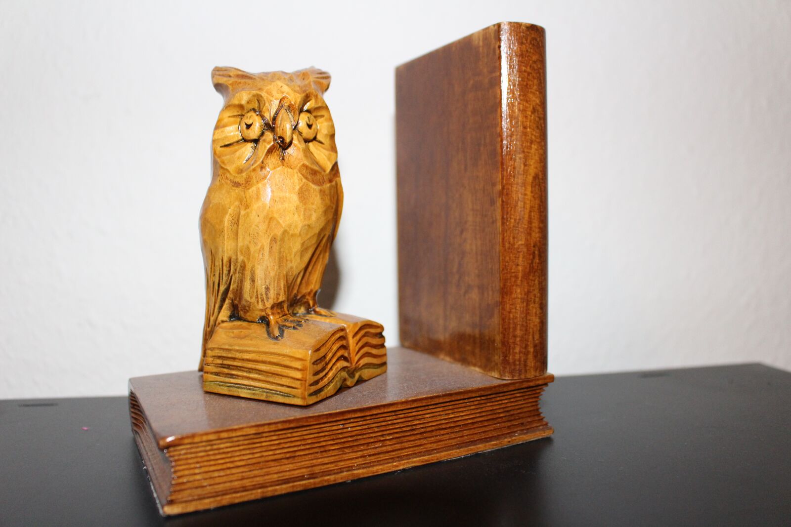 Canon EOS 100D (EOS Rebel SL1 / EOS Kiss X7) sample photo. Buchst tze, books owl photography