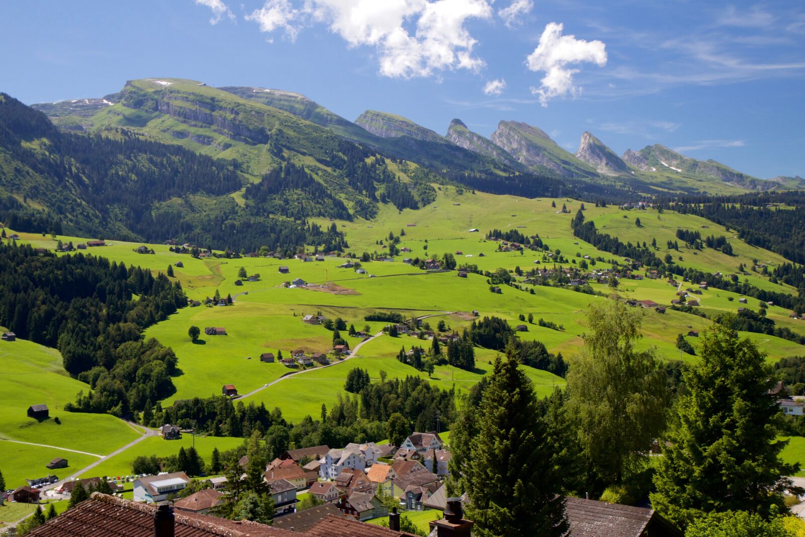 Canon EOS 70D sample photo. Churfirsten, mountain group, valley photography