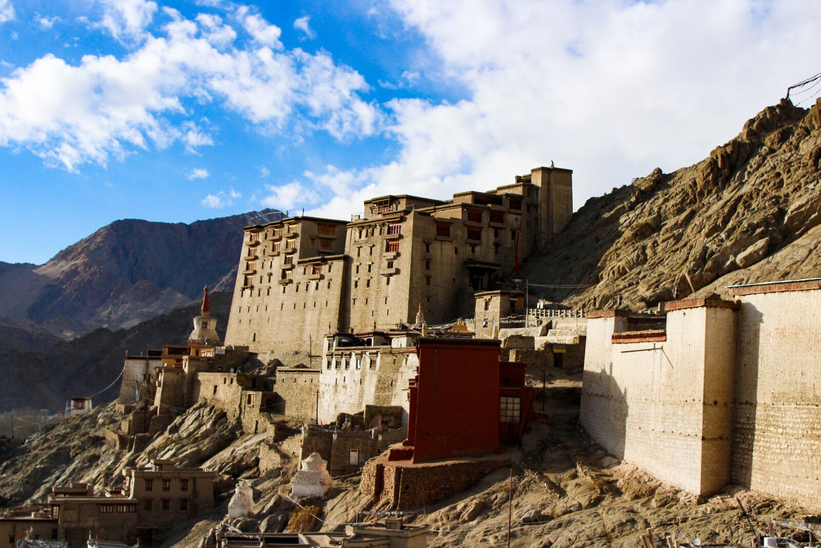 Canon EOS 1300D (EOS Rebel T6 / EOS Kiss X80) sample photo. Leh palace, ladakh, mountains photography