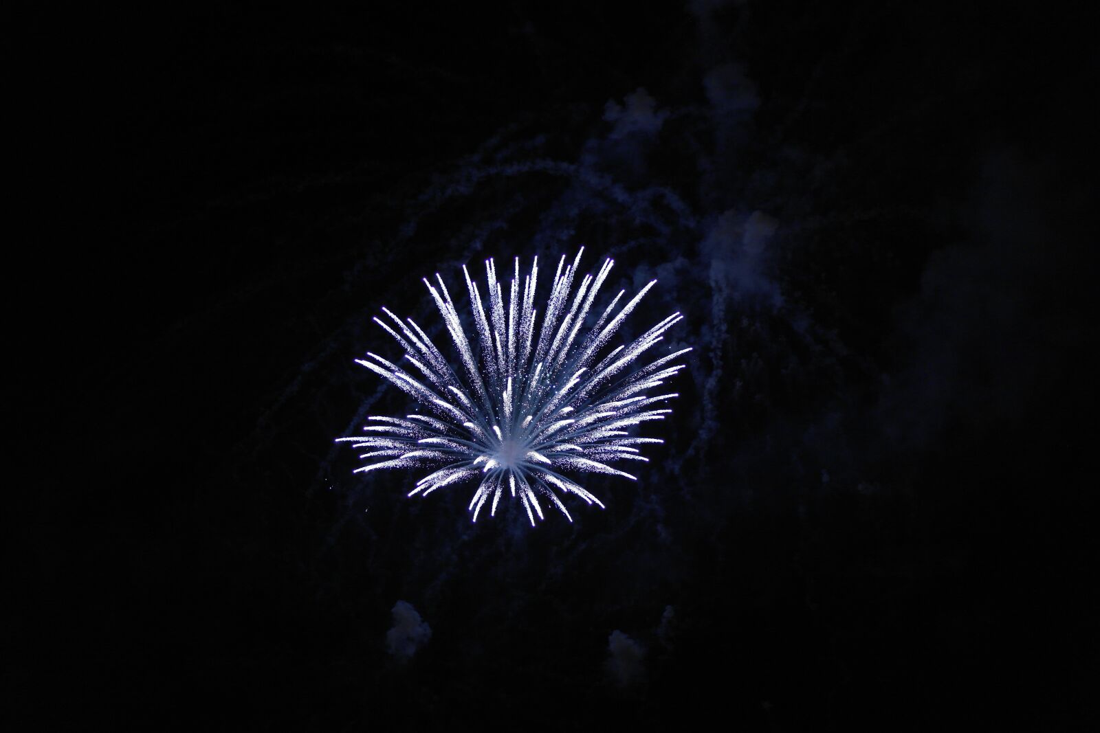 Samsung NX1000 sample photo. Fireworks, firework, blue photography