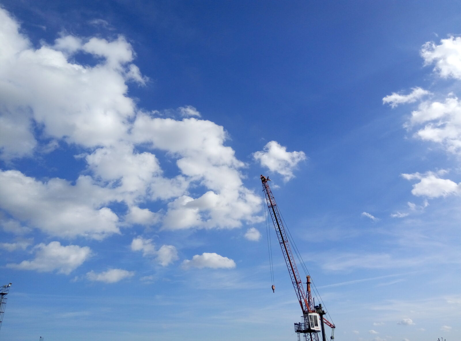 Meizu m2 note sample photo. Blue, sky, crane, sky photography