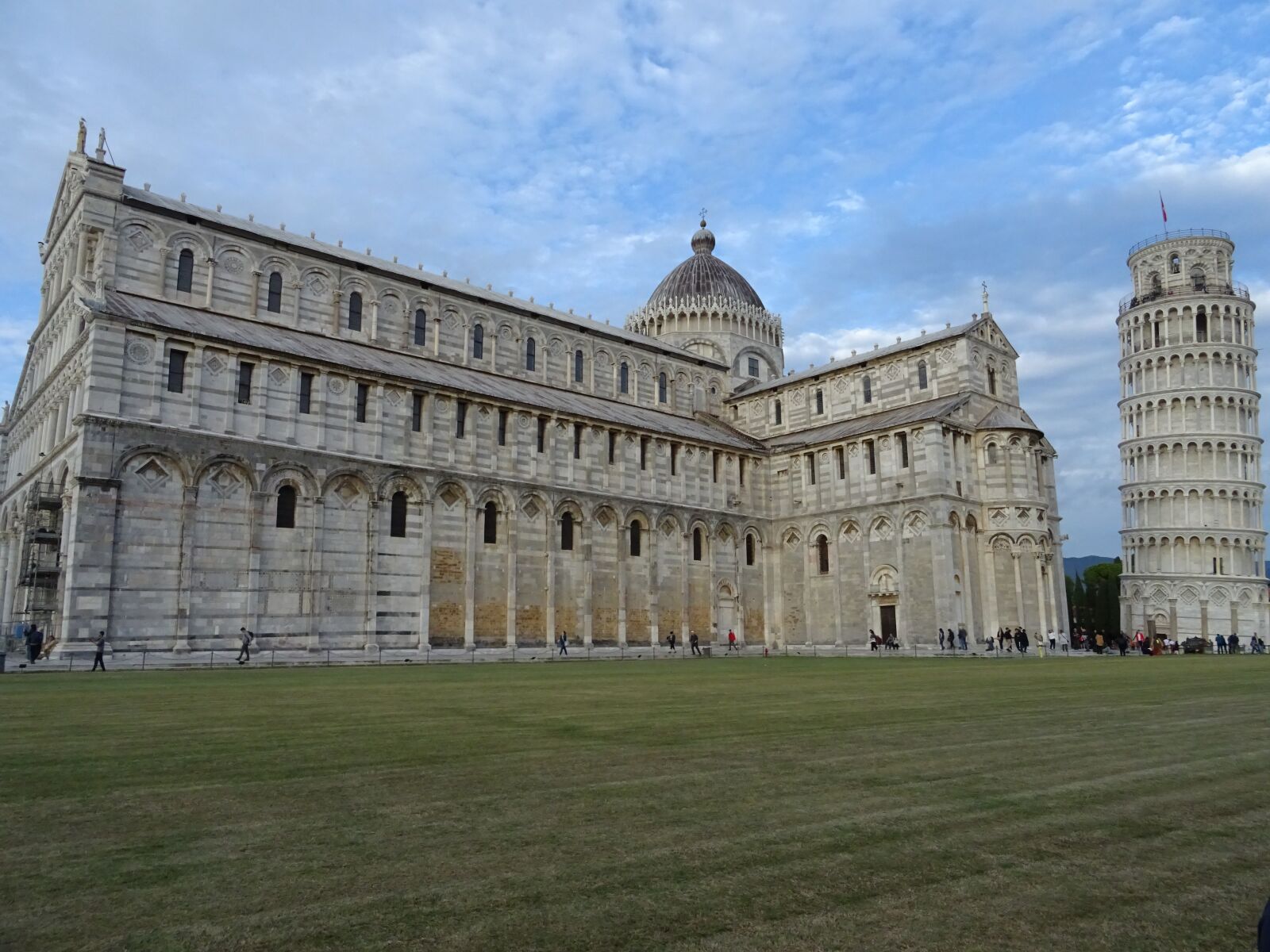 Sony DSC-HX60 sample photo. Pisa, church, italy photography