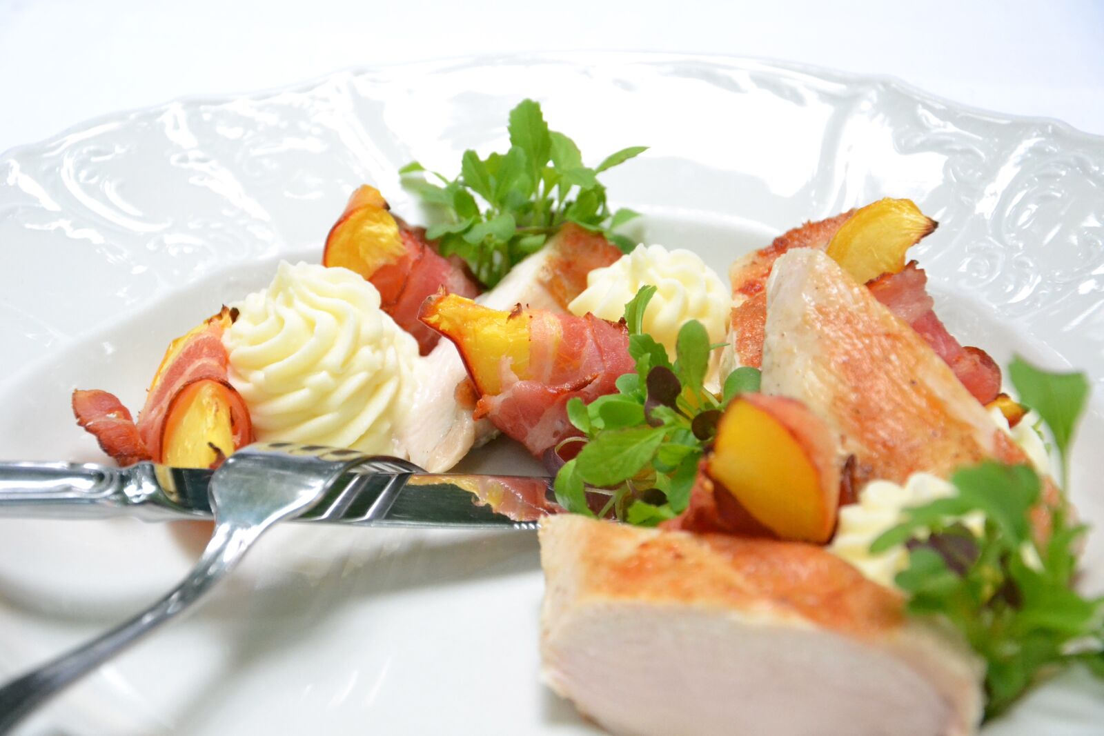 Nikon D3100 sample photo. Food, chicken, peach photography