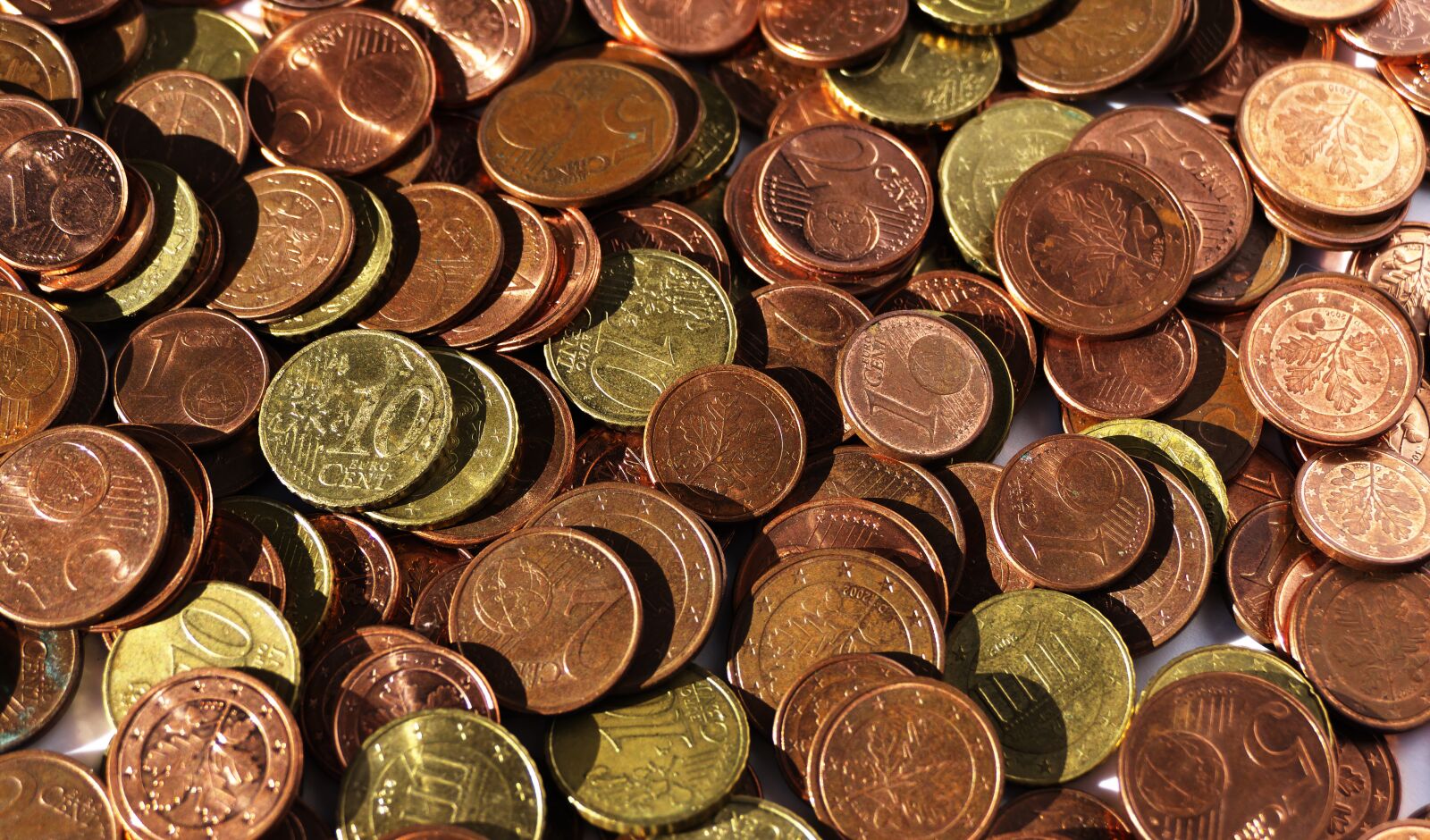 Panasonic Lumix DMC-FZ1000 sample photo. Euro, money, cent photography