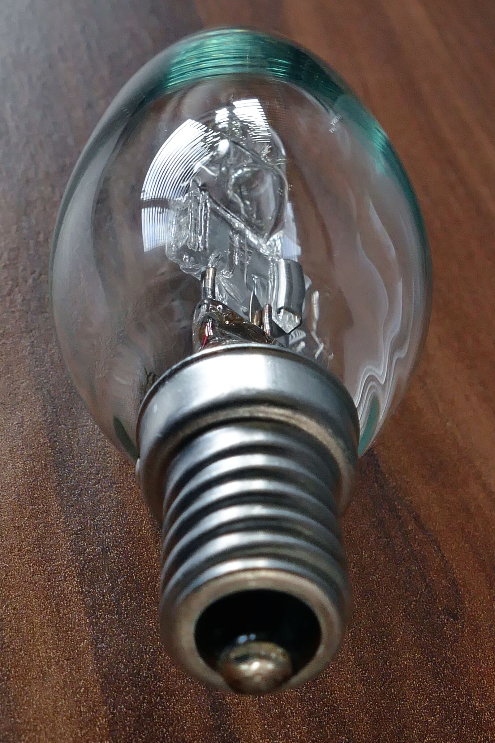 Panasonic Lumix DMC-FZ1000 sample photo. Bulb, glass, light, light photography