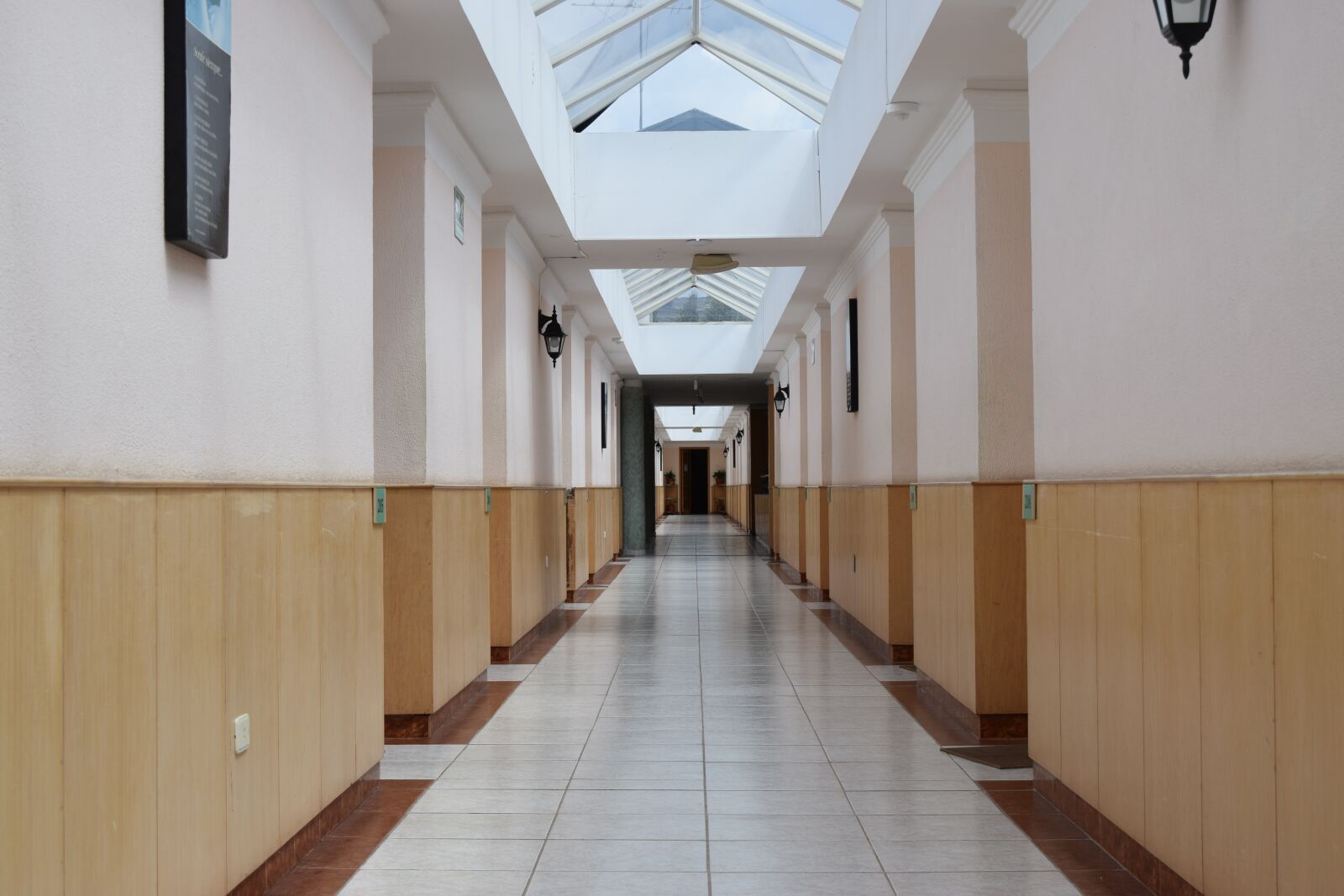 Nikon D3300 sample photo. Hotel, hall, architecture photography