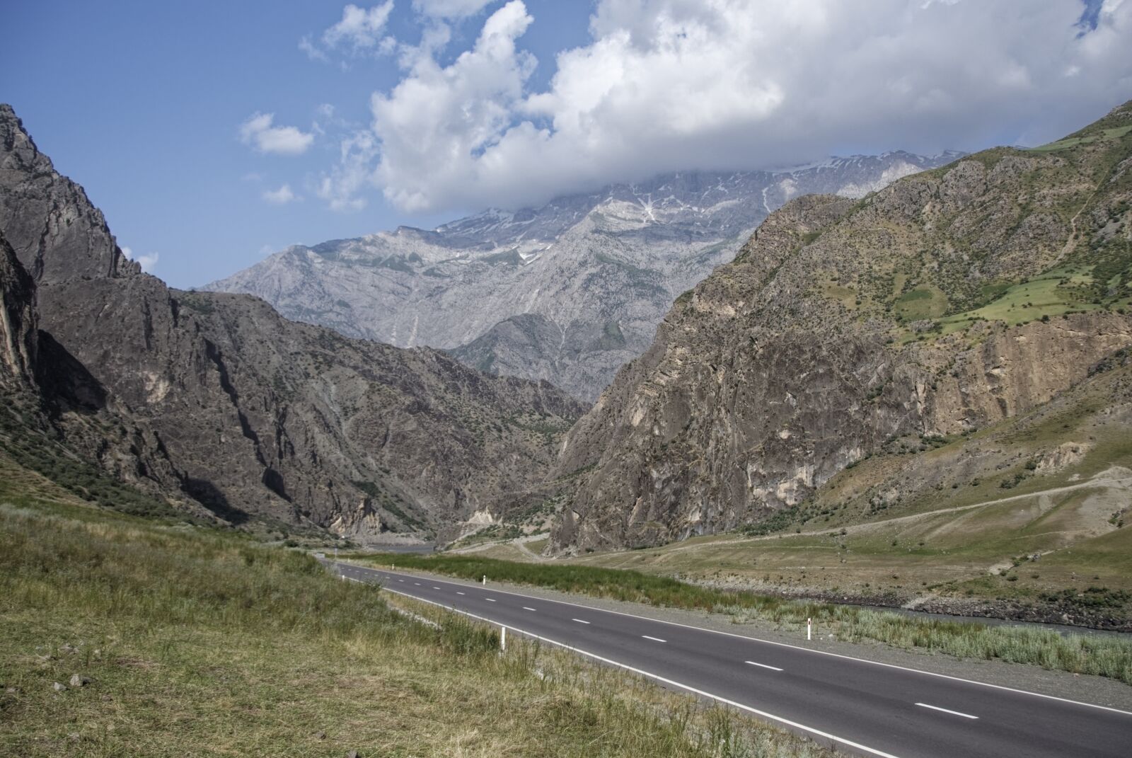 Nikon D500 sample photo. Tajikistan, pandsch valley, valley photography
