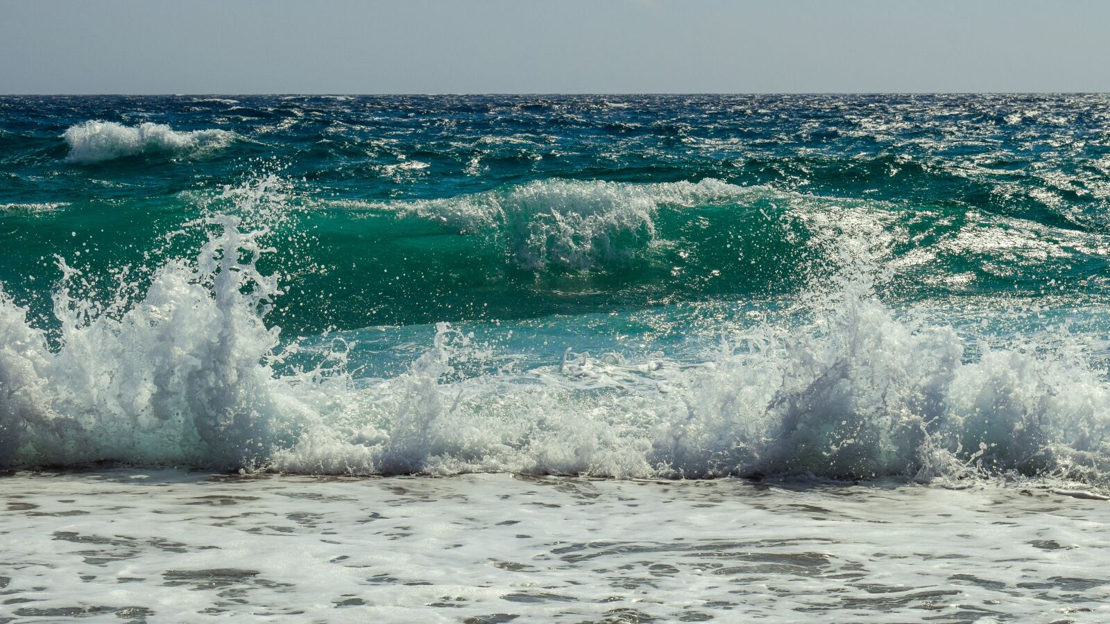 Nikon D3300 sample photo. Wave, smashing, foam photography