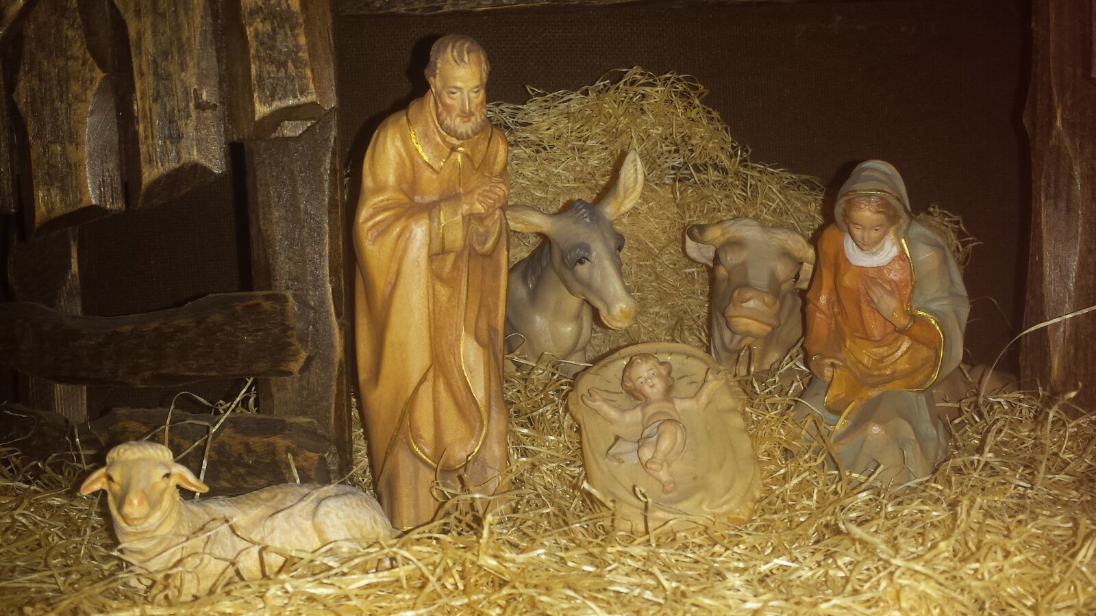Samsung Galaxy S4 sample photo. Nativity scene, christmas, advent photography