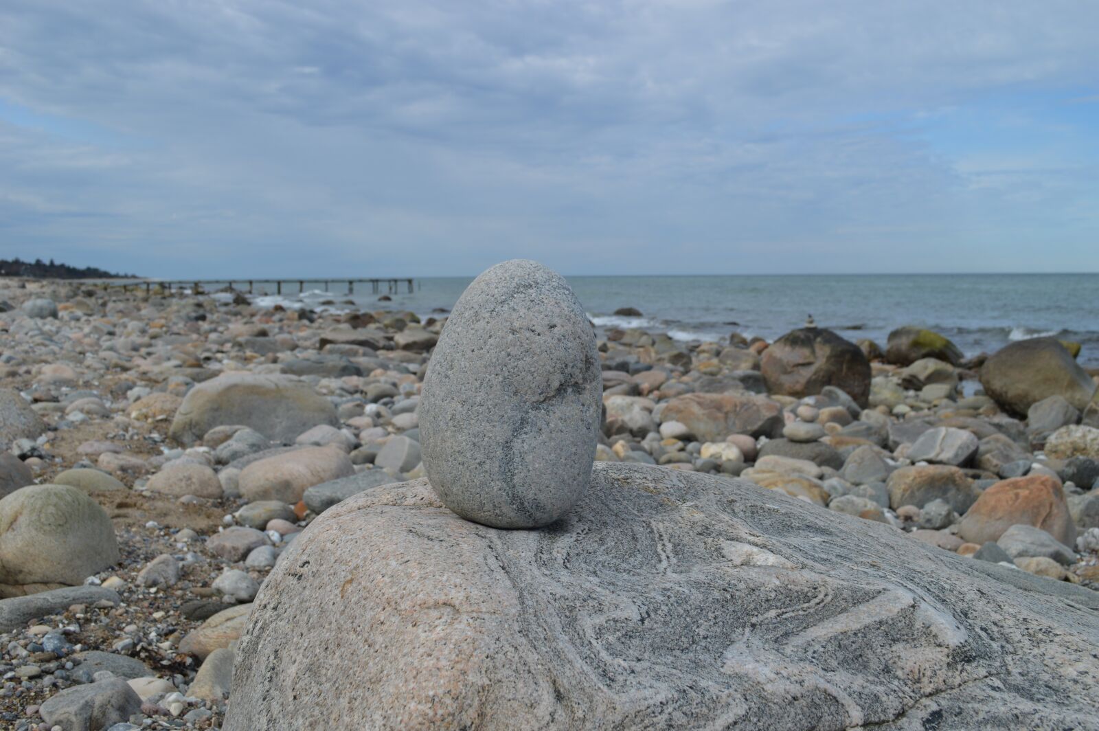Nikon D3200 sample photo. Stone, sculpture, sea photography
