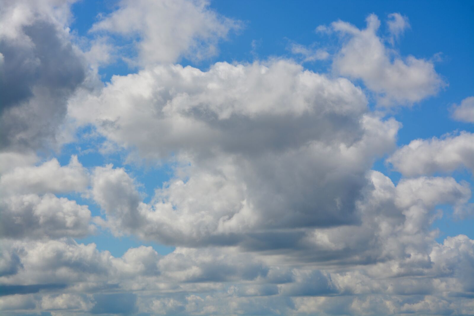 Nikon D5200 sample photo. Sky, cloudy blue sky photography