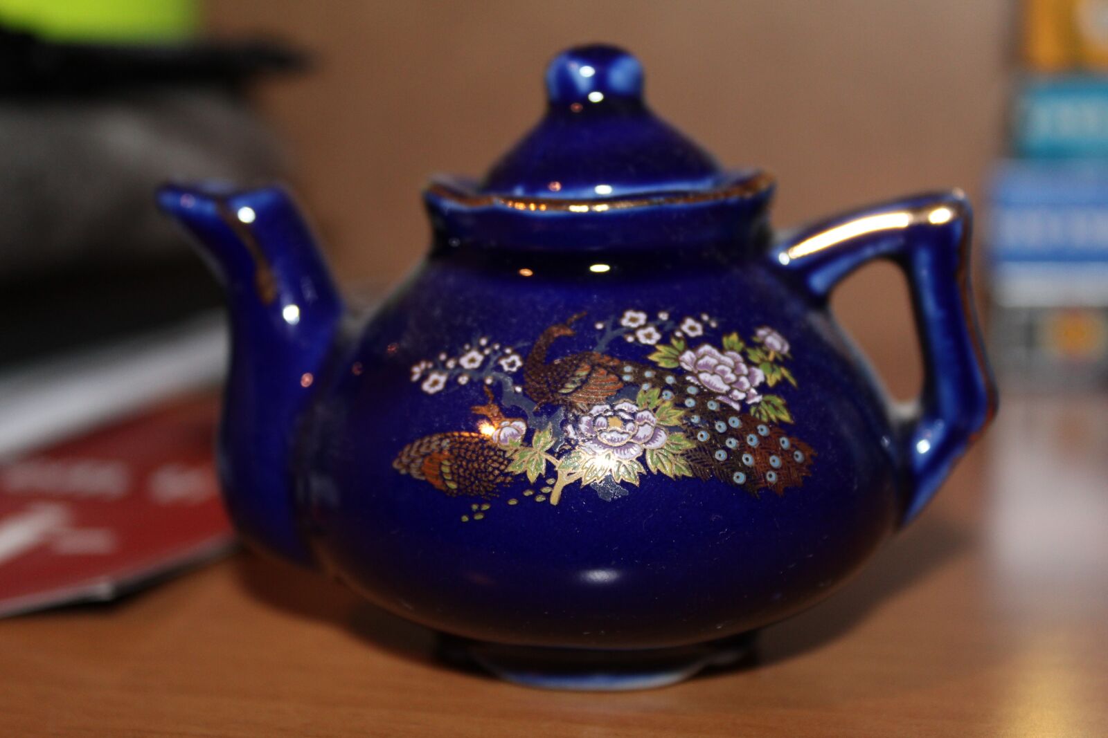 Canon EOS 1300D (EOS Rebel T6 / EOS Kiss X80) sample photo. Ceramics, clay, no person photography