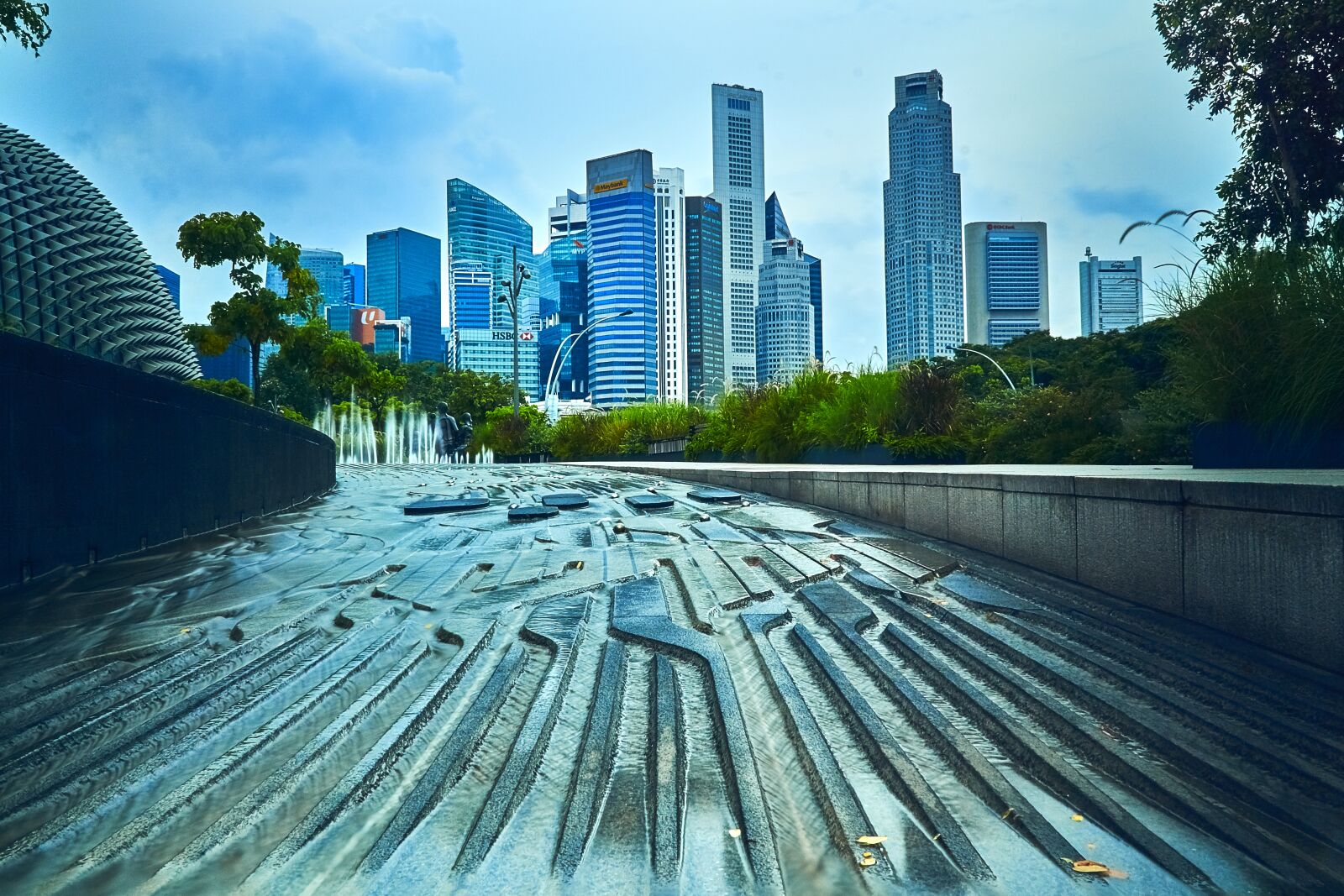 Sony a6000 + Sony E PZ 18-105mm F4 G OSS sample photo. Singapore, cityscape, architecture photography