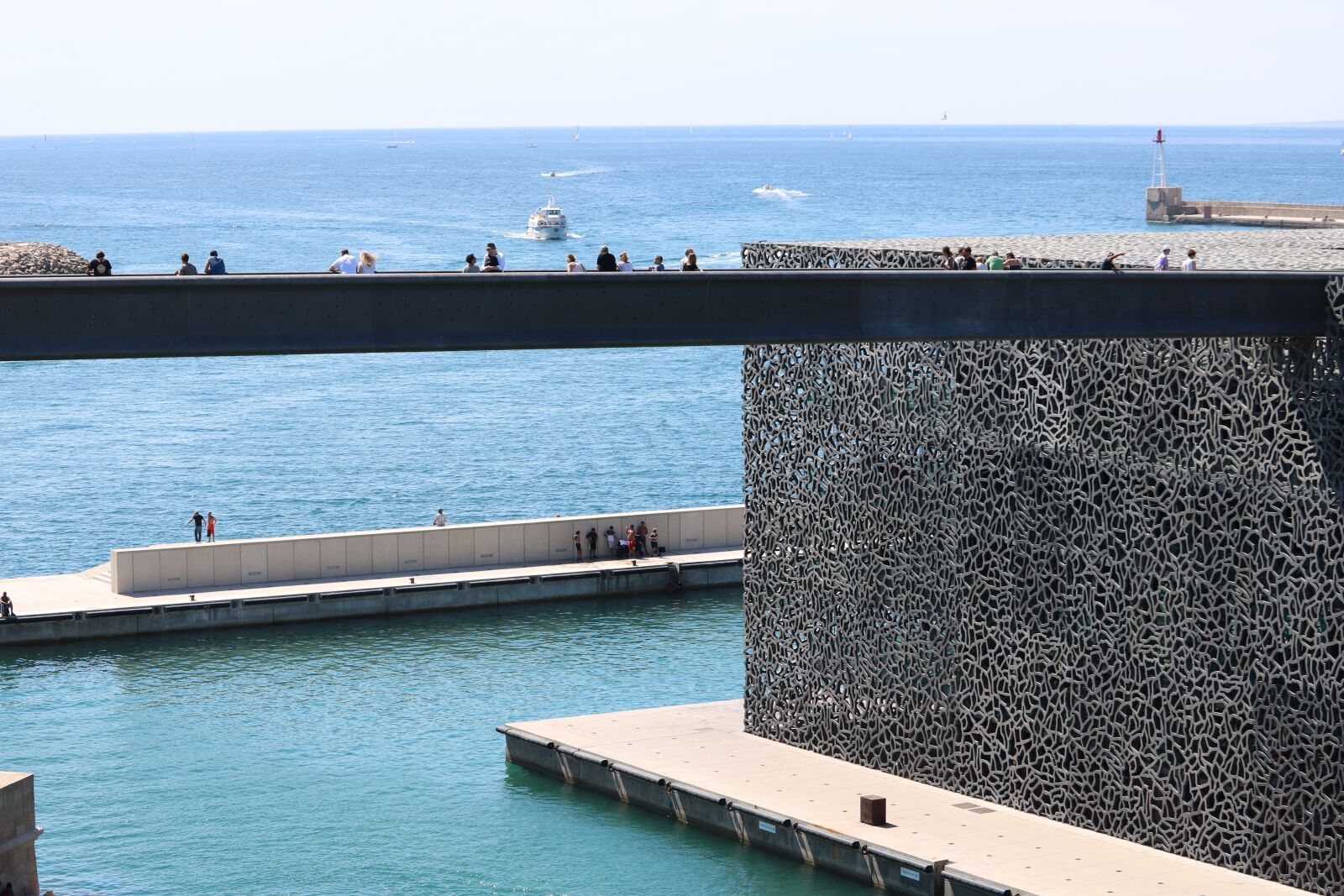 Canon EOS 760D (EOS Rebel T6s / EOS 8000D) sample photo. Mucem, marseille, sky photography