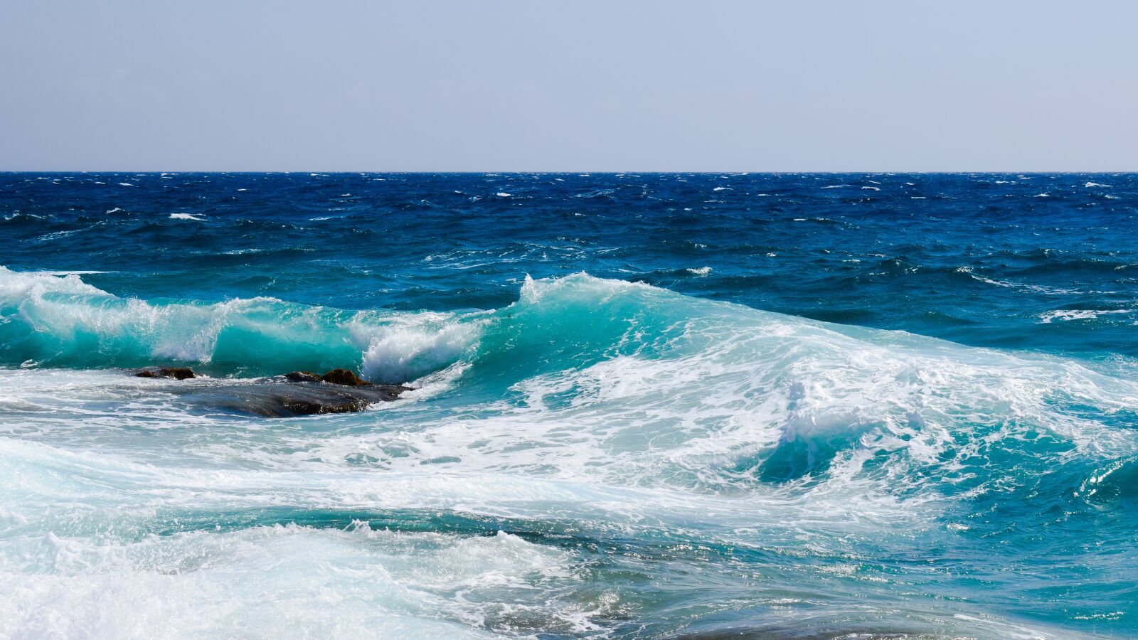Nikon D3300 sample photo. Wave, smashing, foam photography