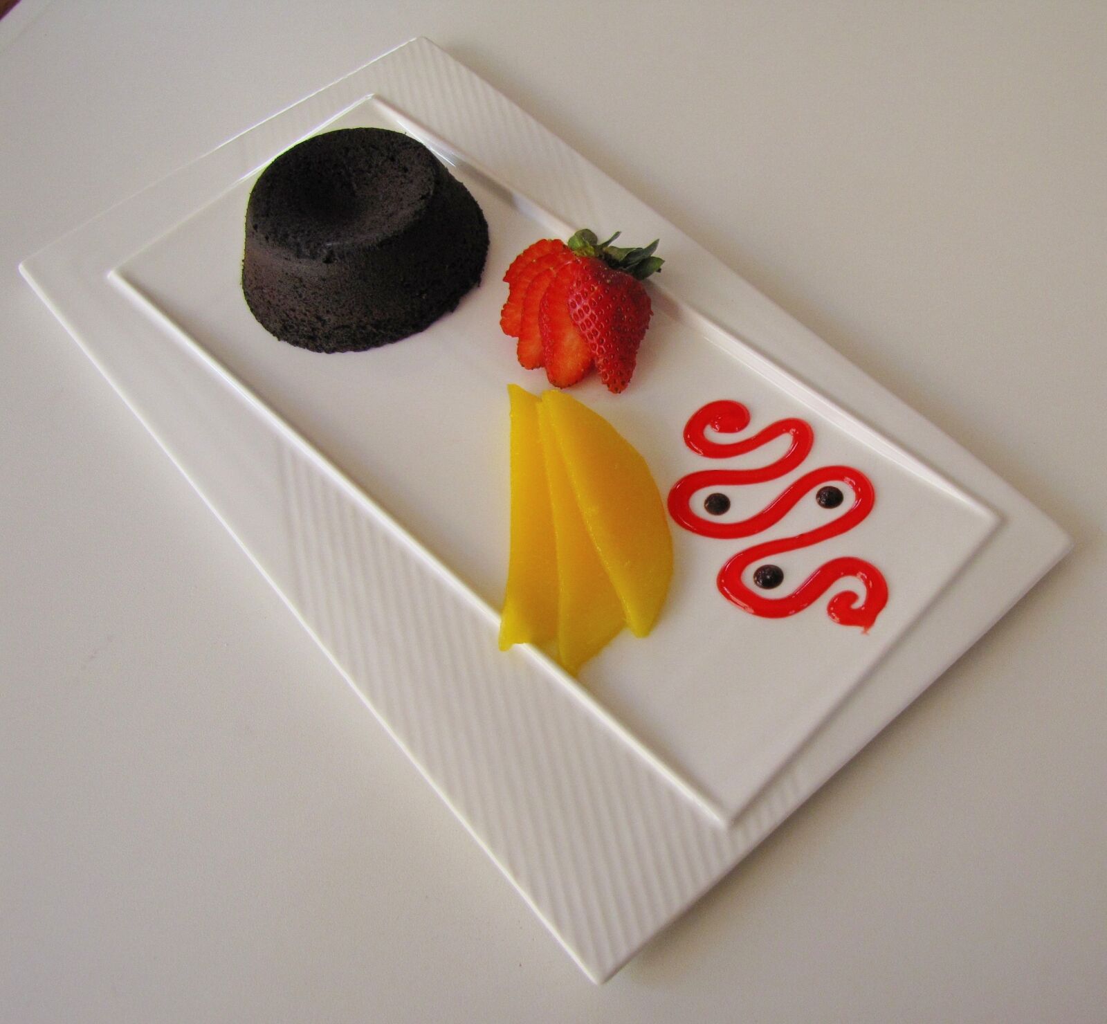Canon PowerShot SX10 IS sample photo. Dessert, food, chocolate photography