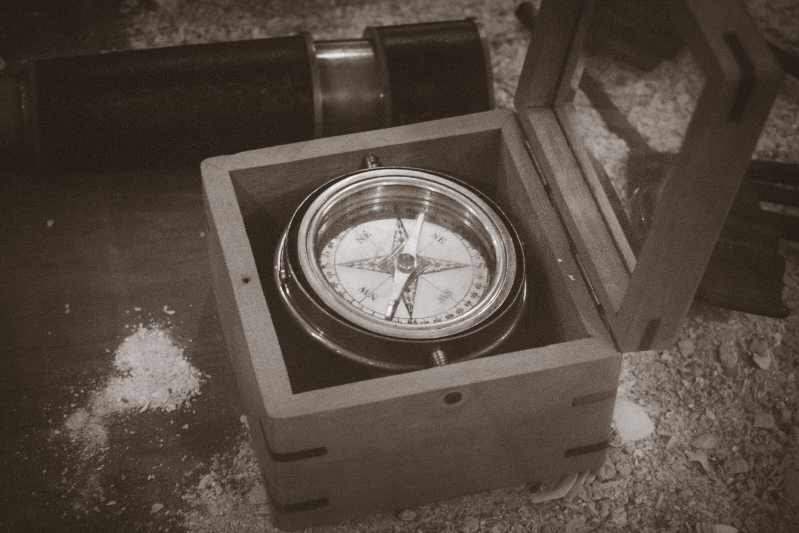 Nikon D3300 sample photo. Compass, address, vintage photography