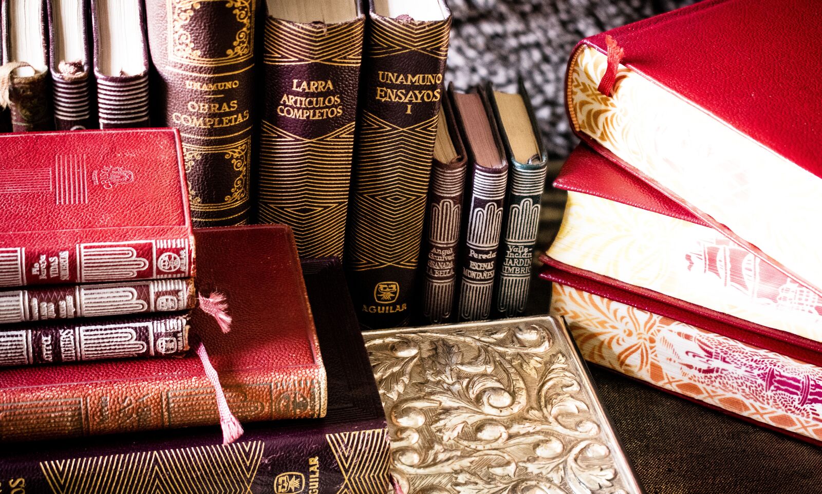 Nikon D5300 sample photo. Books, education, old books photography