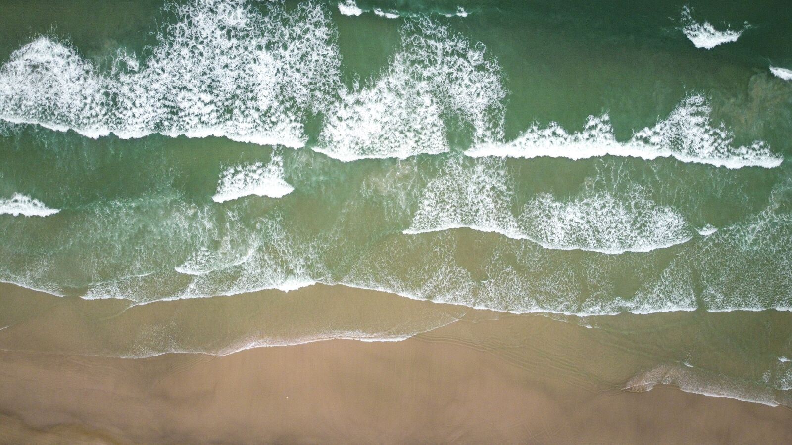 DJI FC7203 sample photo. Beach, mar, guarujá photography