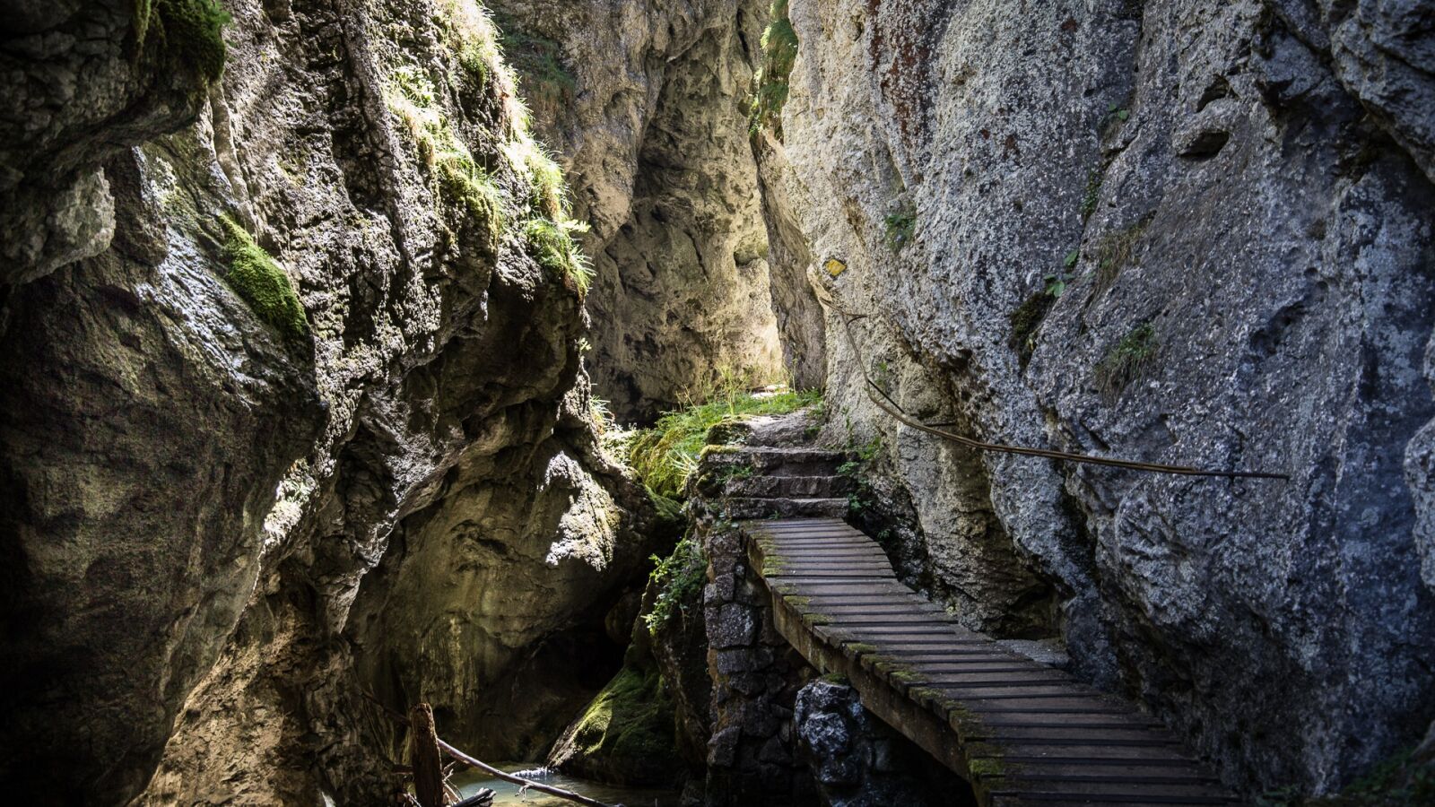 Canon EOS 6D sample photo. Gorge, hiking, rock photography
