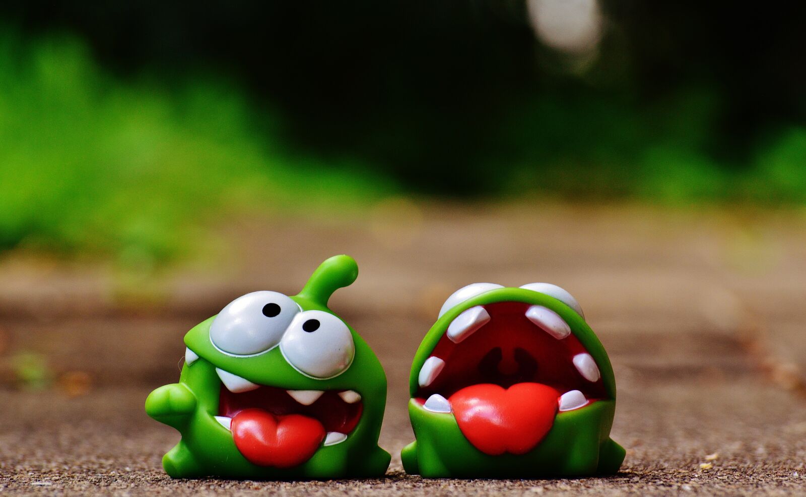 Nikon D3200 sample photo. Cut the rope, figures photography