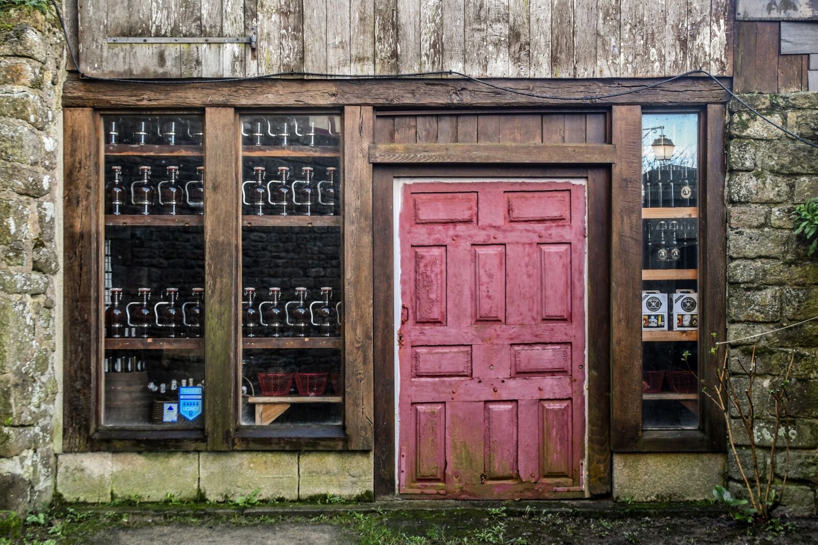 Nikon D500 sample photo. Shop, facade, former photography