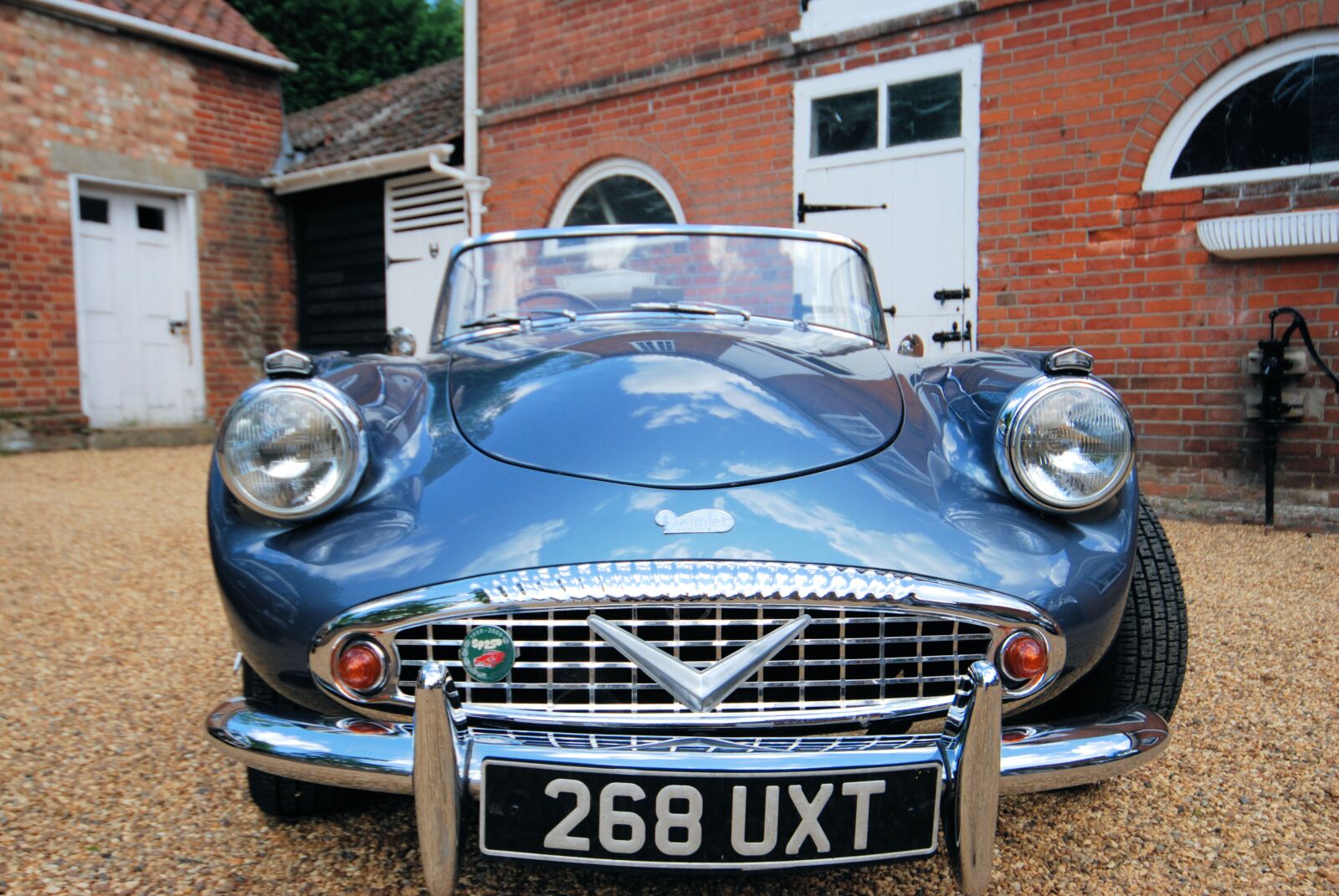Nikon D40X sample photo. Daimler, classic, car photography