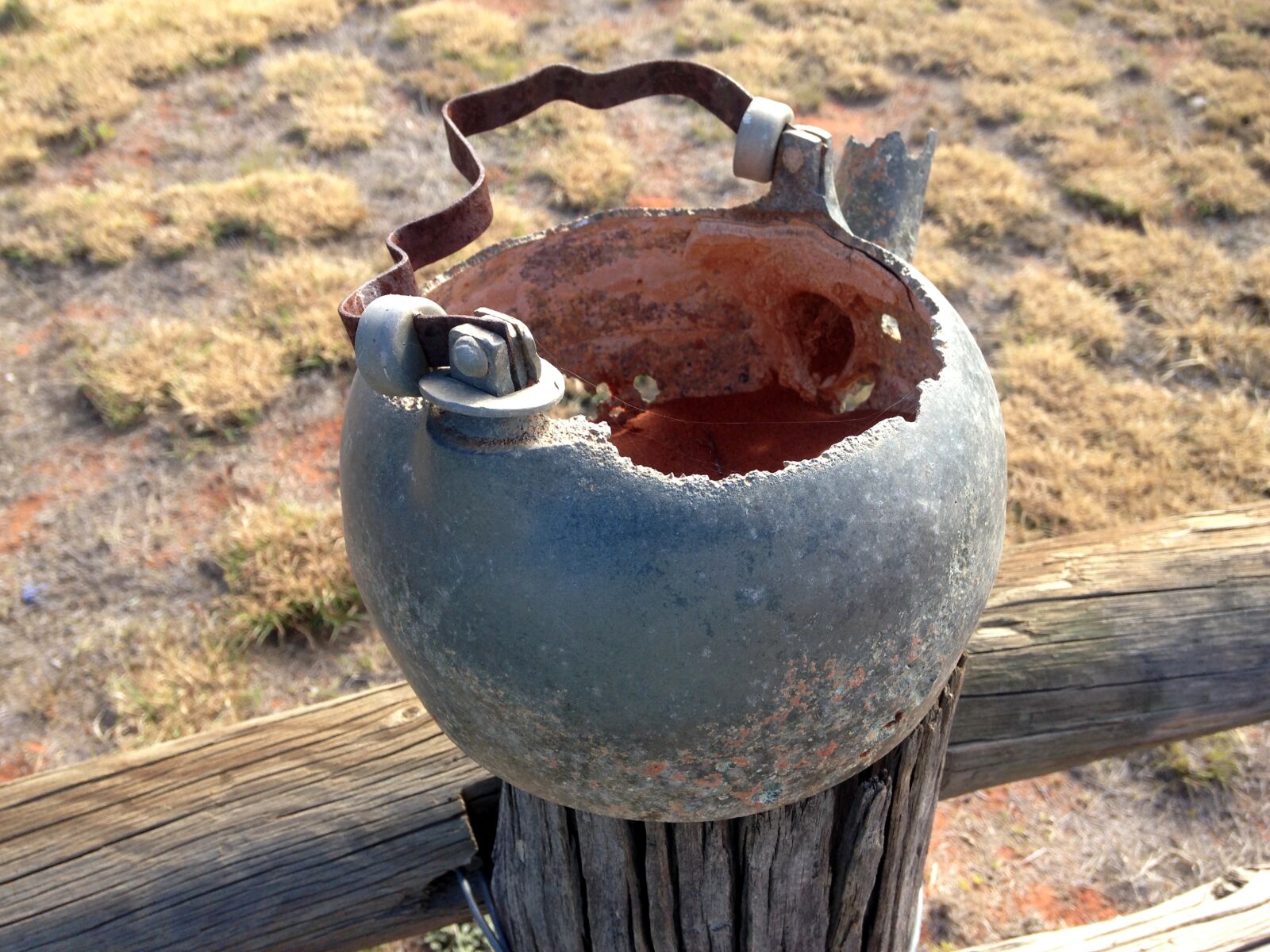 iPhone 5c back camera 4.12mm f/2.4 sample photo. Household, kettle, old, outback photography