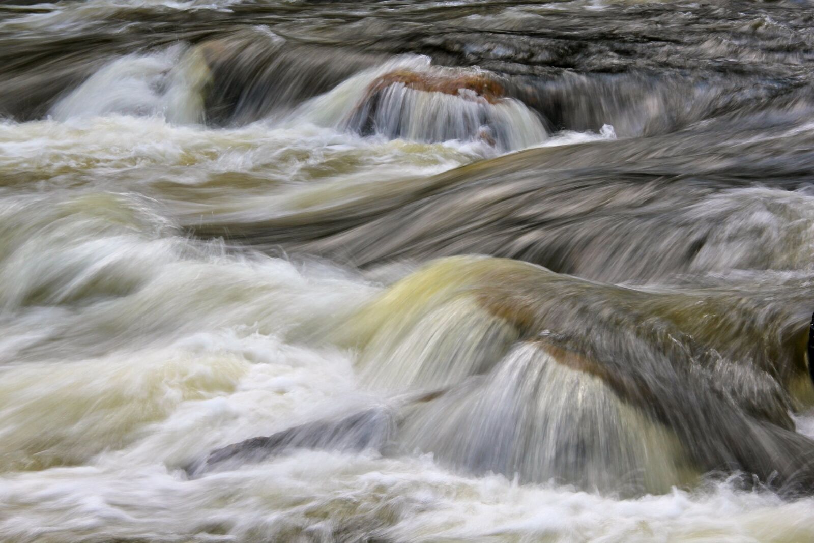 Canon EOS 550D (EOS Rebel T2i / EOS Kiss X4) sample photo. Whitewater, rapids, landscape photography