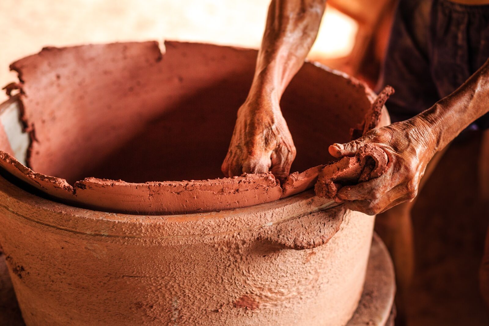Canon EF 50mm F1.4 USM sample photo. Pottery, craft, workers photography