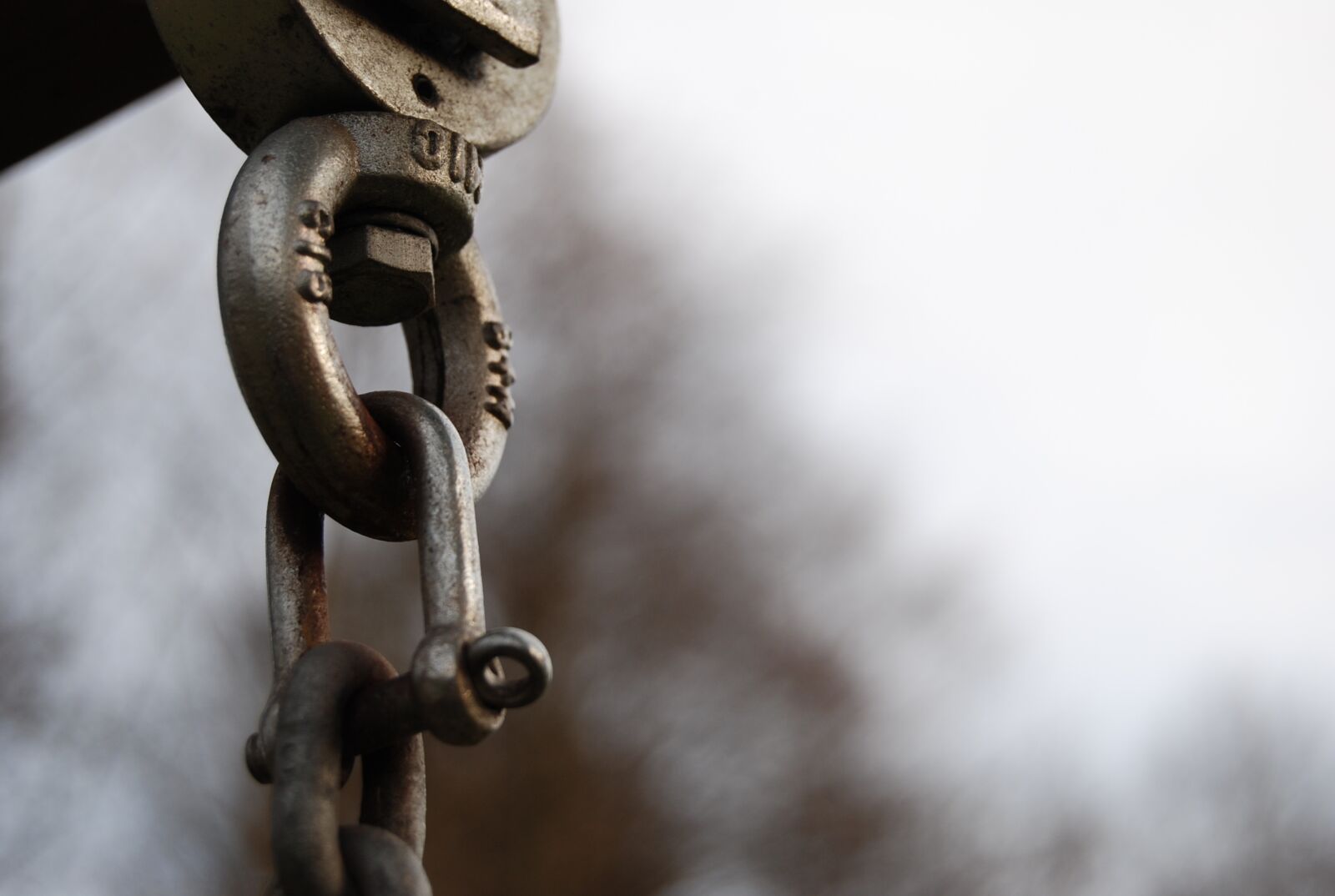 Nikon D80 sample photo. Chain, suspension, metal photography